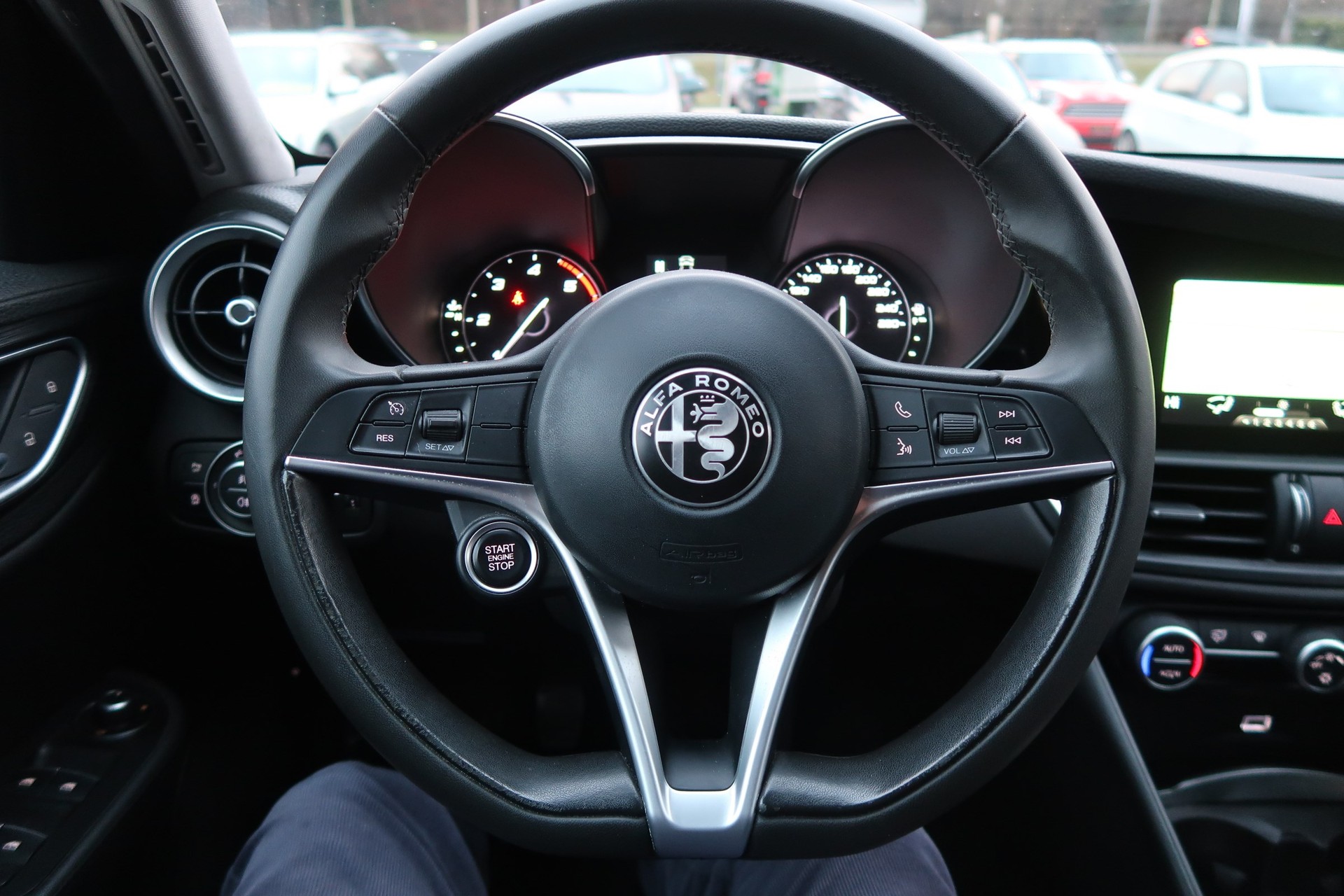 ALFA ROMEO Giulia 2.2 JTDM-image-9