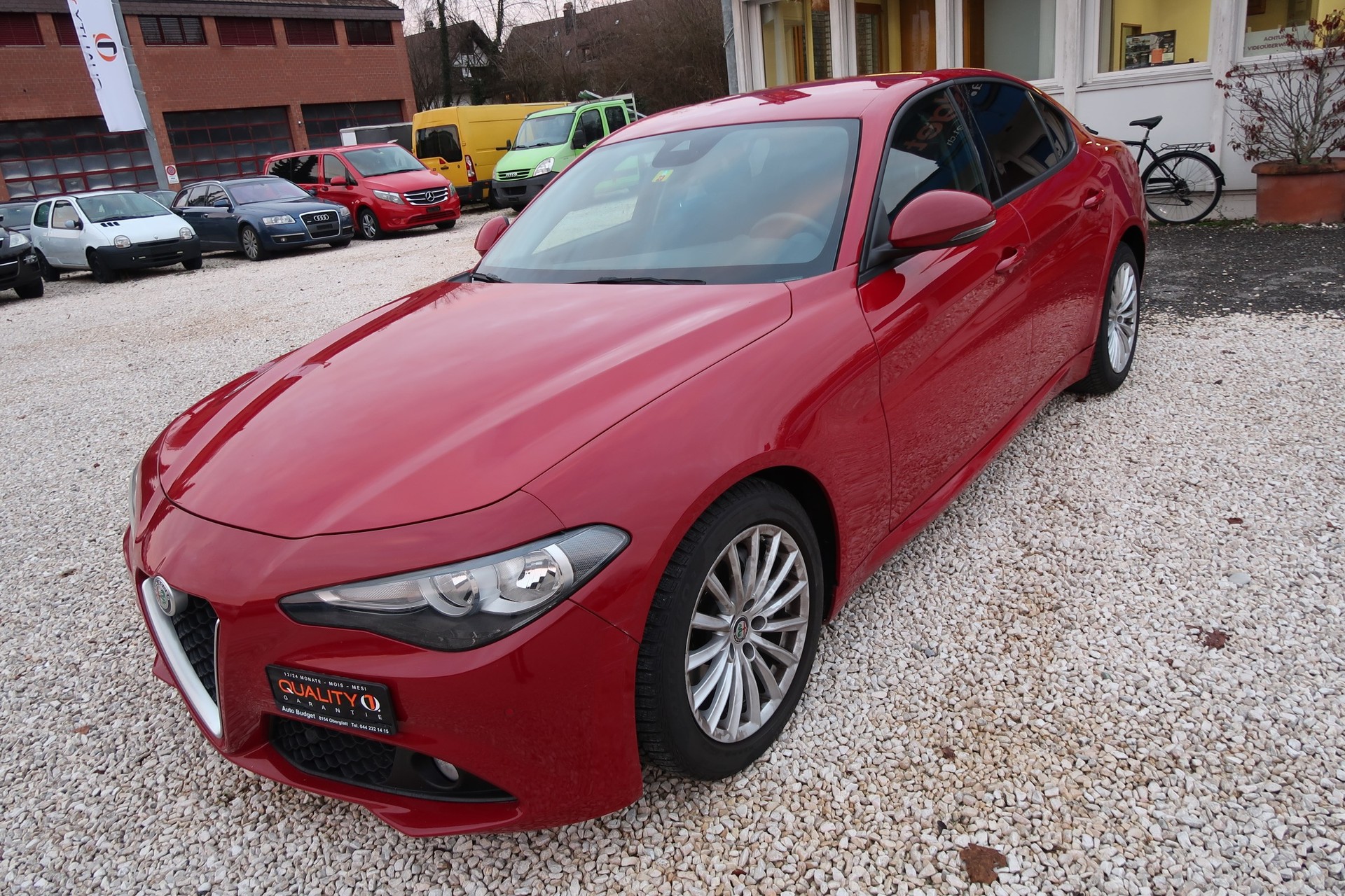 ALFA ROMEO Giulia 2.2 JTDM-showroom-element-2