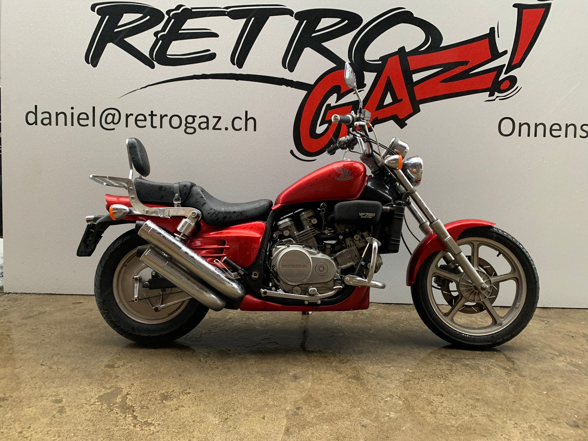 HONDA VF 750 C J-image-0