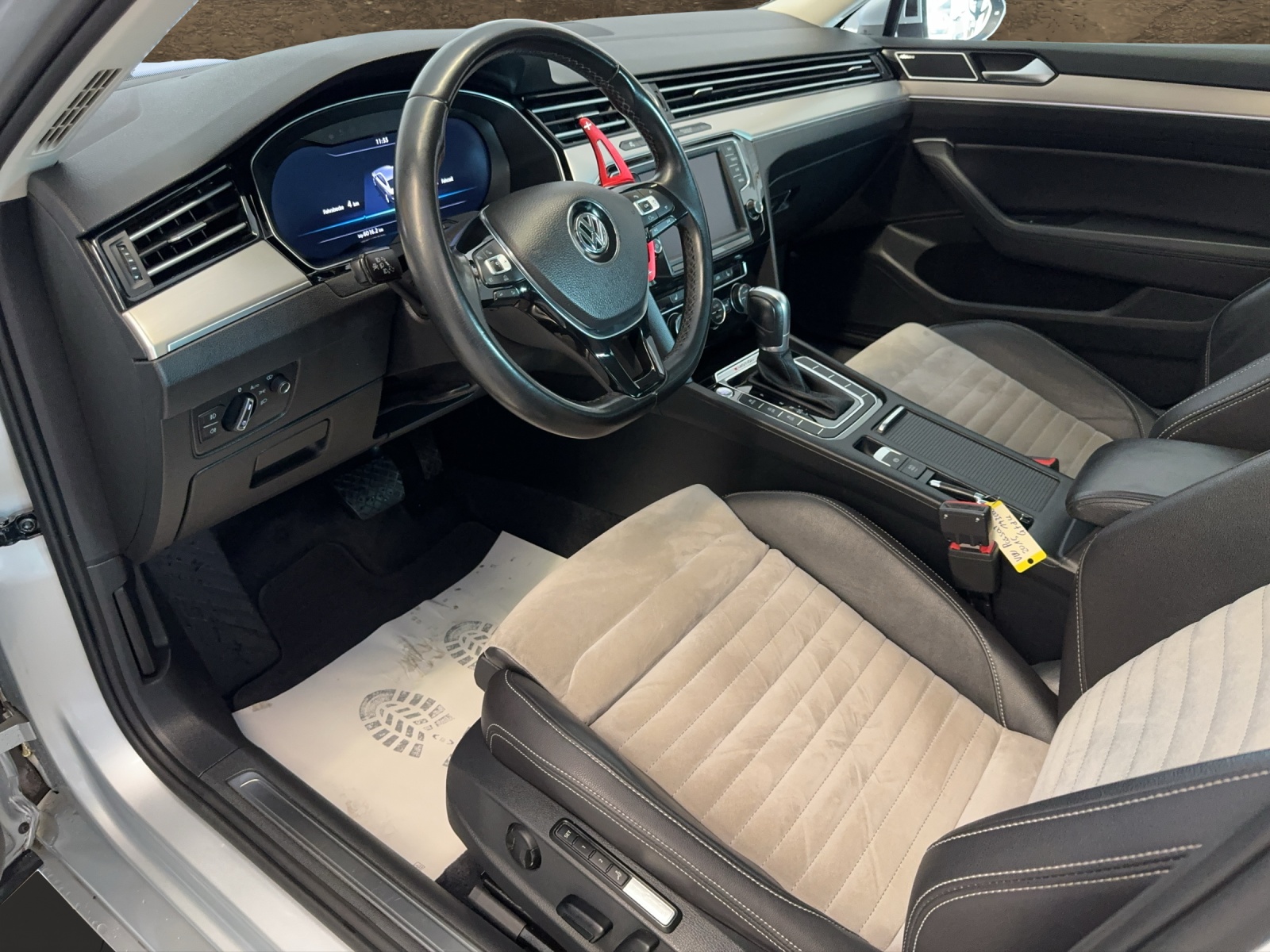 VW Passat 2.0 TSI BMT Highline 4Motion DSG-image-10