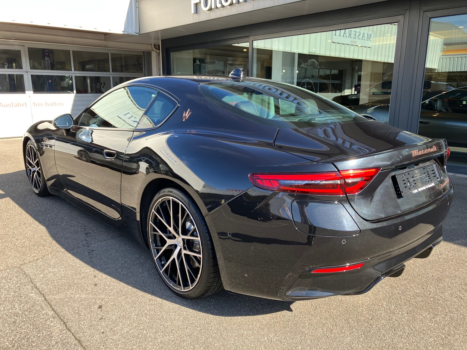 MASERATI GranTurismo Folgore 92kWh-image-11