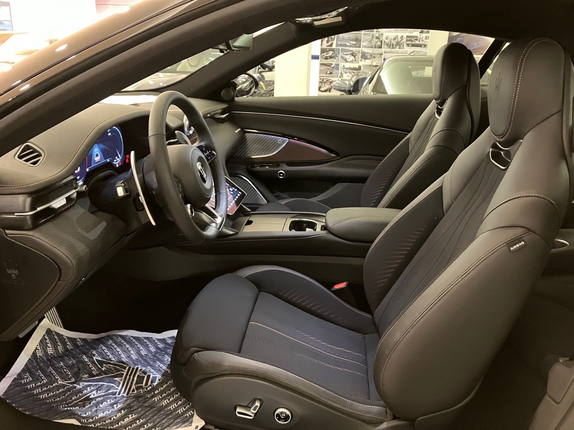 MASERATI GranTurismo Folgore 92kWh-image-4