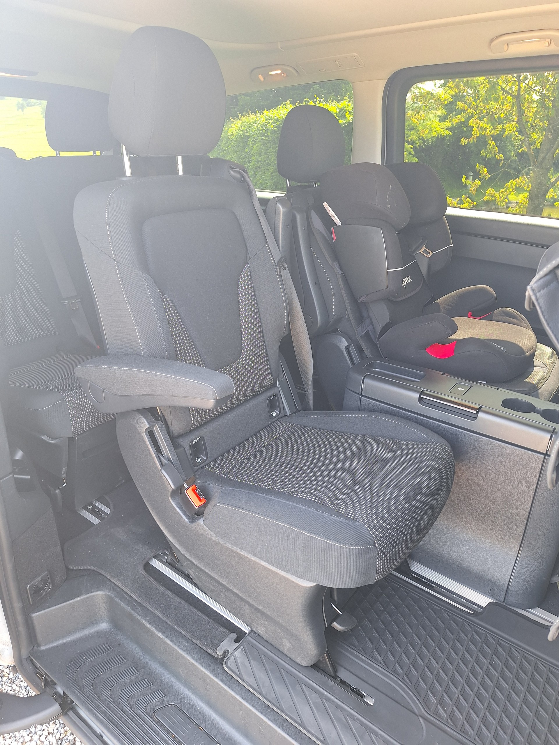 MERCEDES-BENZ ACTIVITY-image-17