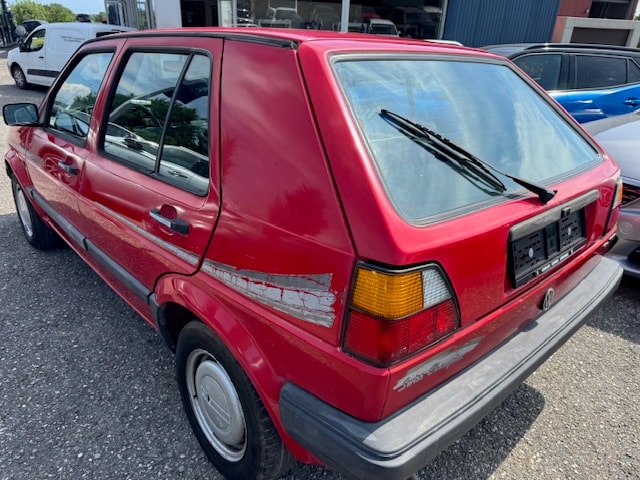 VW Golf 1600 CL Swiss Champ.-image-2