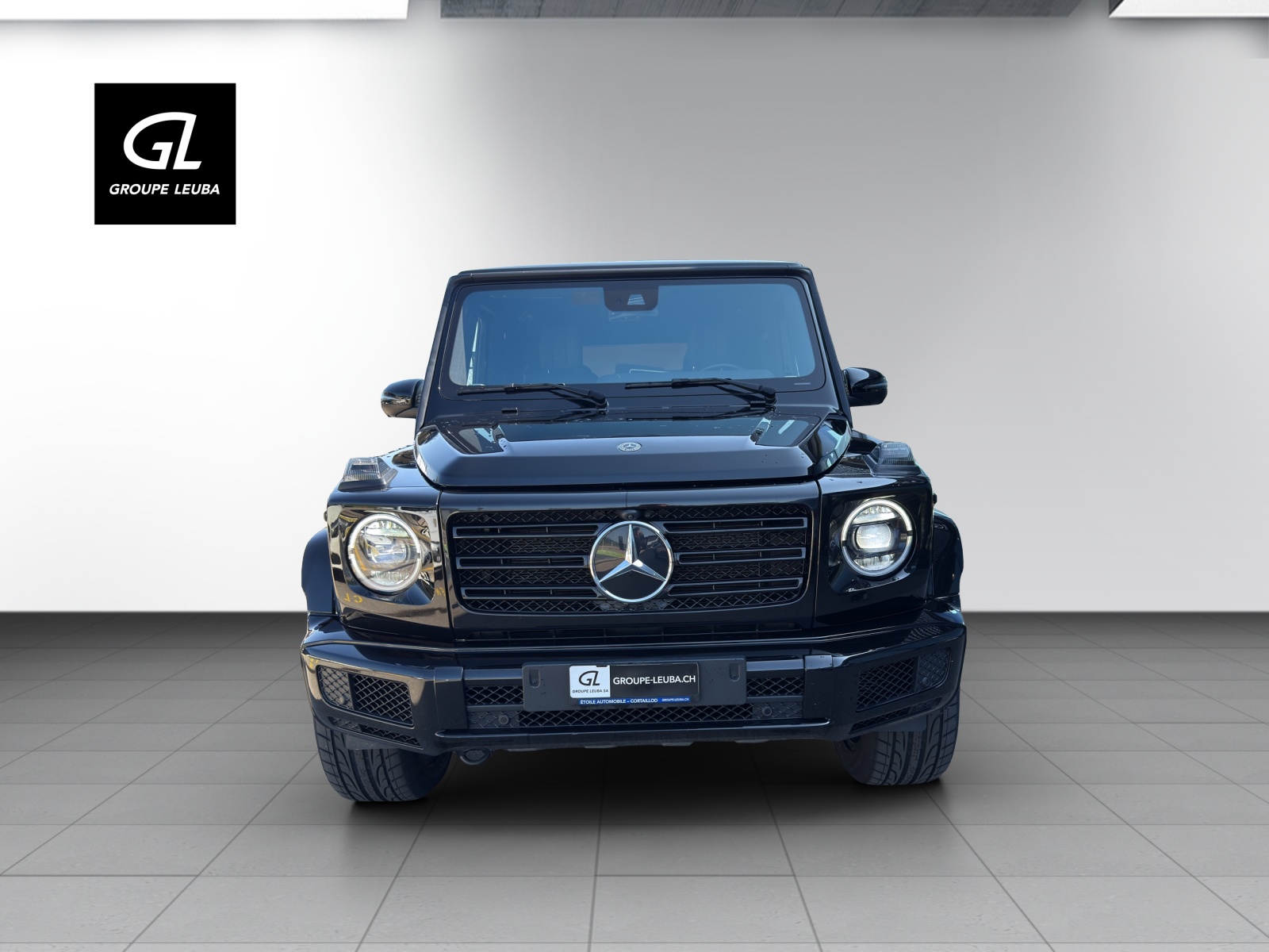 MERCEDES-BENZ G 500 AMG Line-showroom-element-2