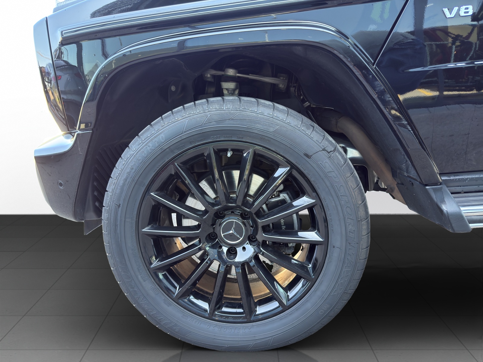 MERCEDES-BENZ G 500 AMG Line-image-6