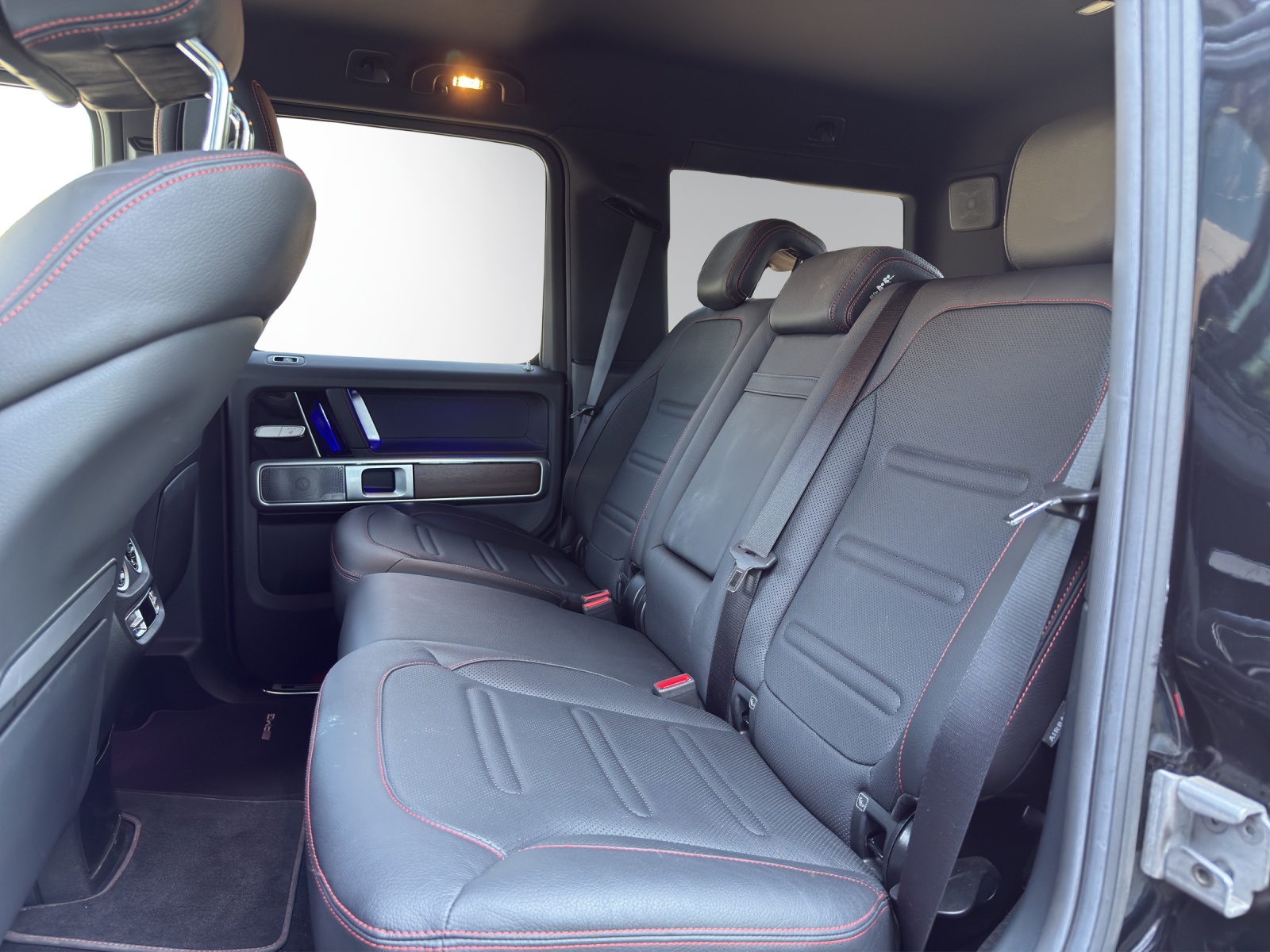 MERCEDES-BENZ G 500 AMG Line-image-9