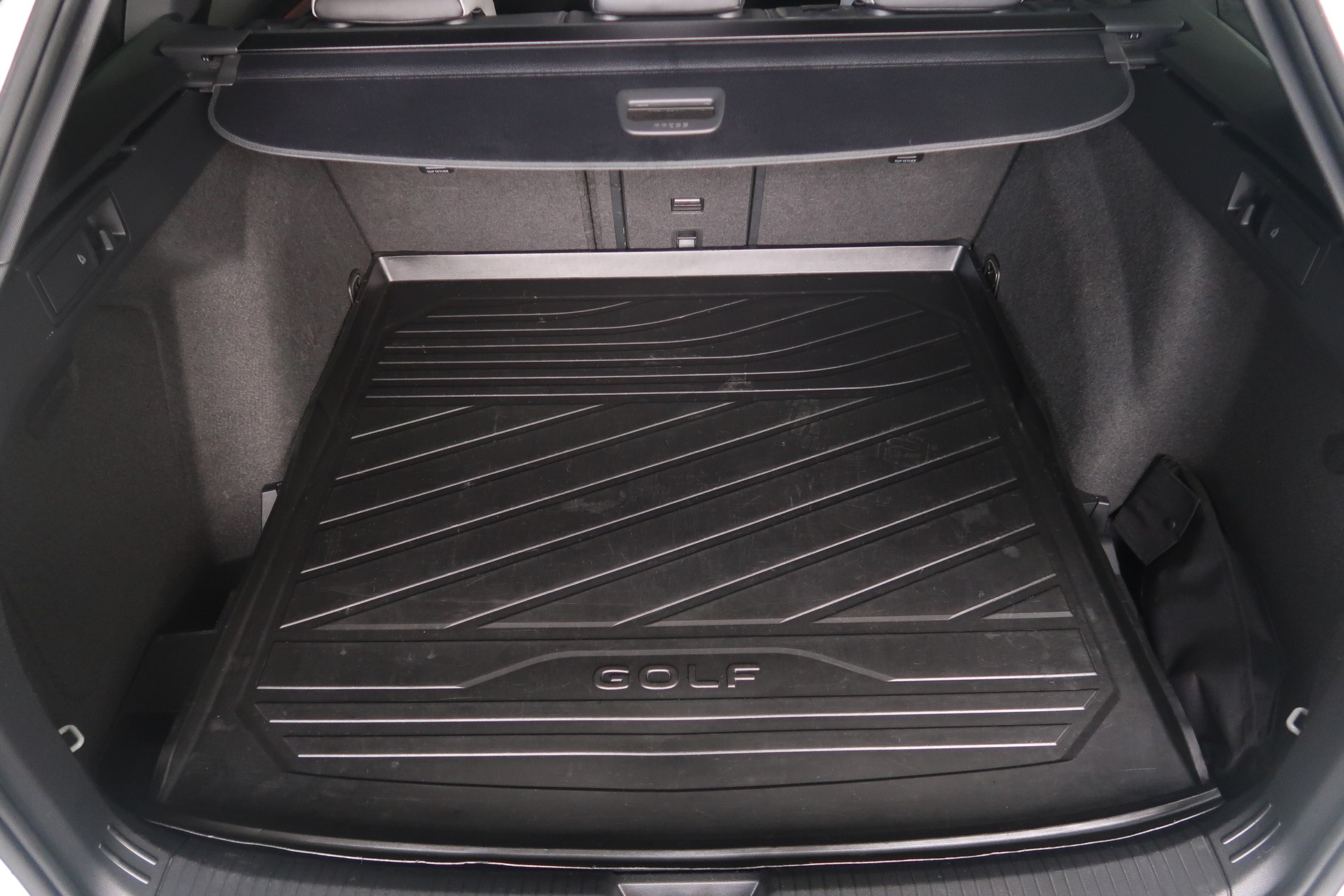 VW Golf Variant 2.0 TSI R-Line DSG 4Motion / CH / MFK / GARANTIE-image-28