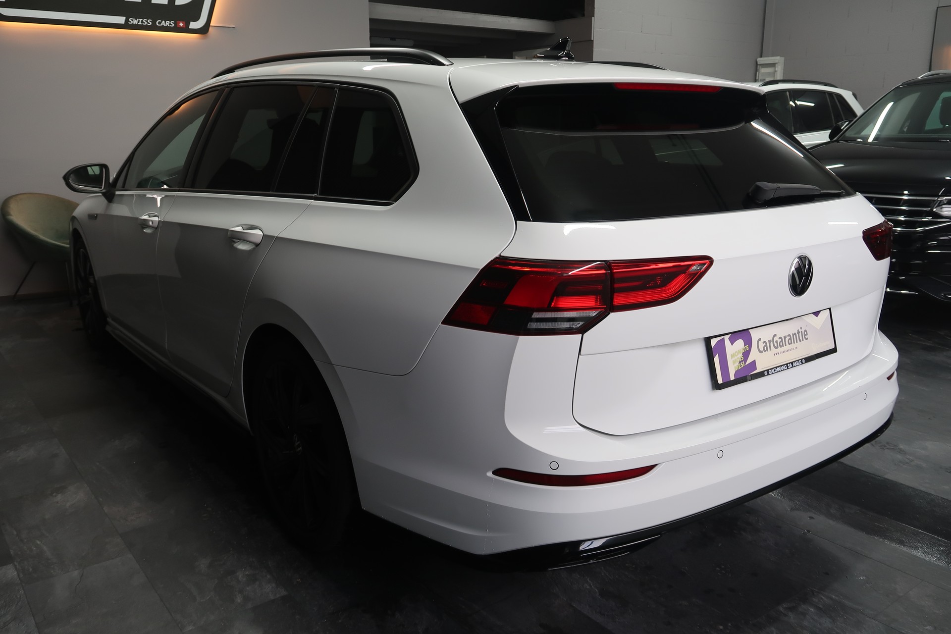 VW Golf Variant 2.0 TSI R-Line DSG 4Motion / CH / MFK / GARANTIE-image-9