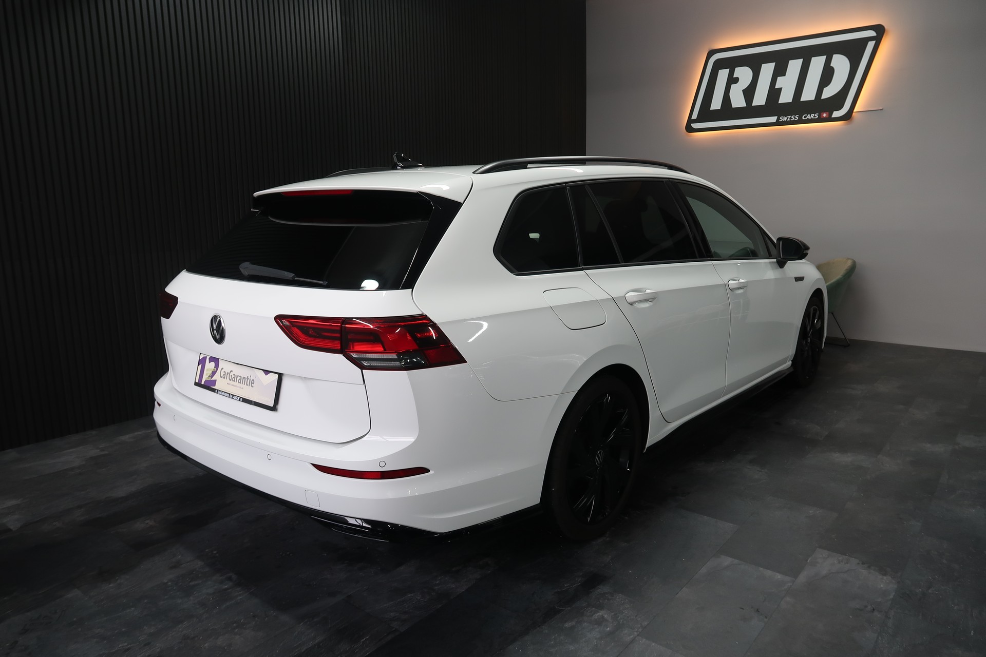 VW Golf Variant 2.0 TSI R-Line DSG 4Motion / CH / MFK / GARANTIE-image-5