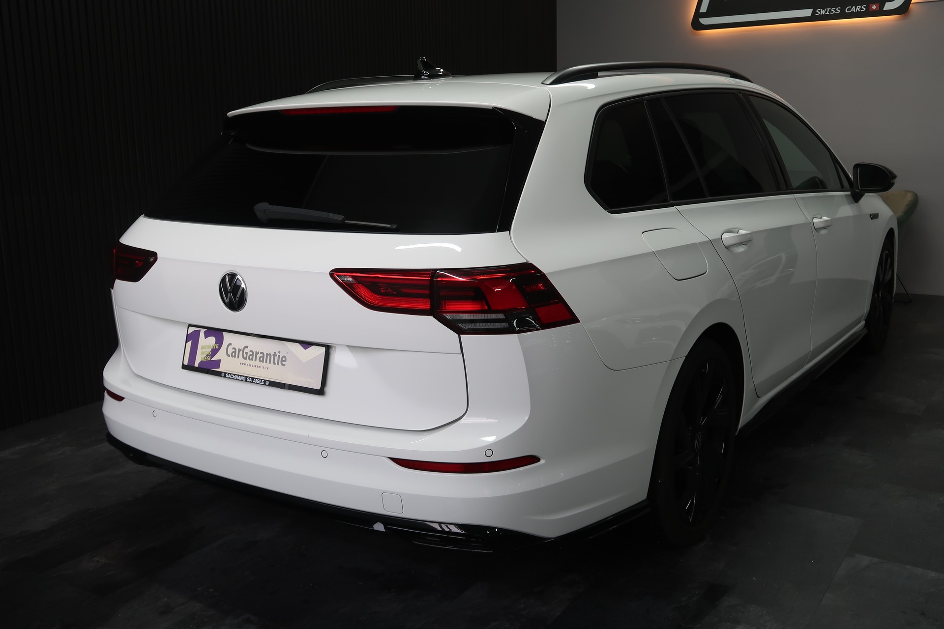 VW Golf Variant 2.0 TSI R-Line DSG 4Motion / CH / MFK / GARANTIE-image-6