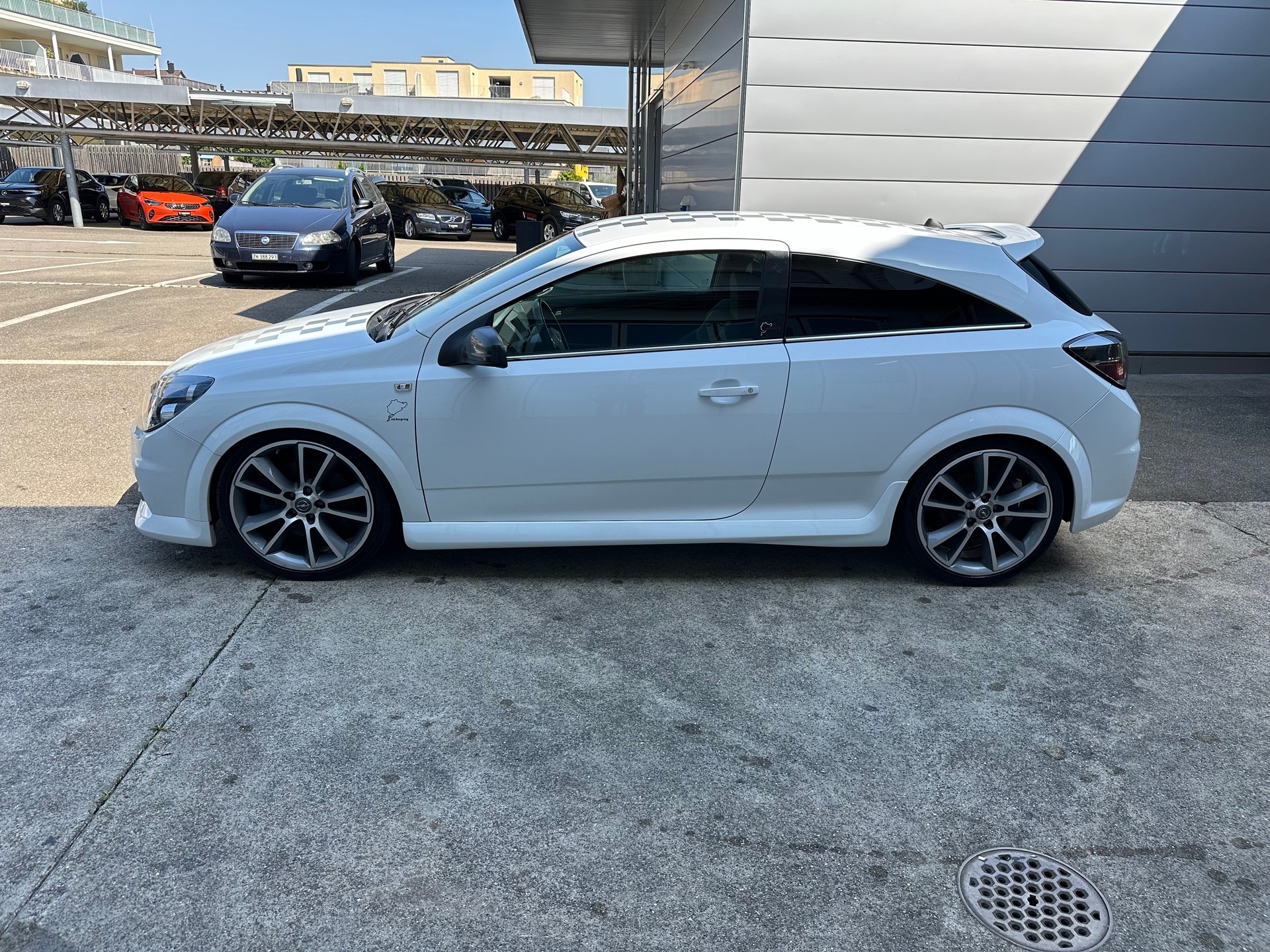 OPEL Astra GTC 2.0i 16V Turbo OPC-image-1