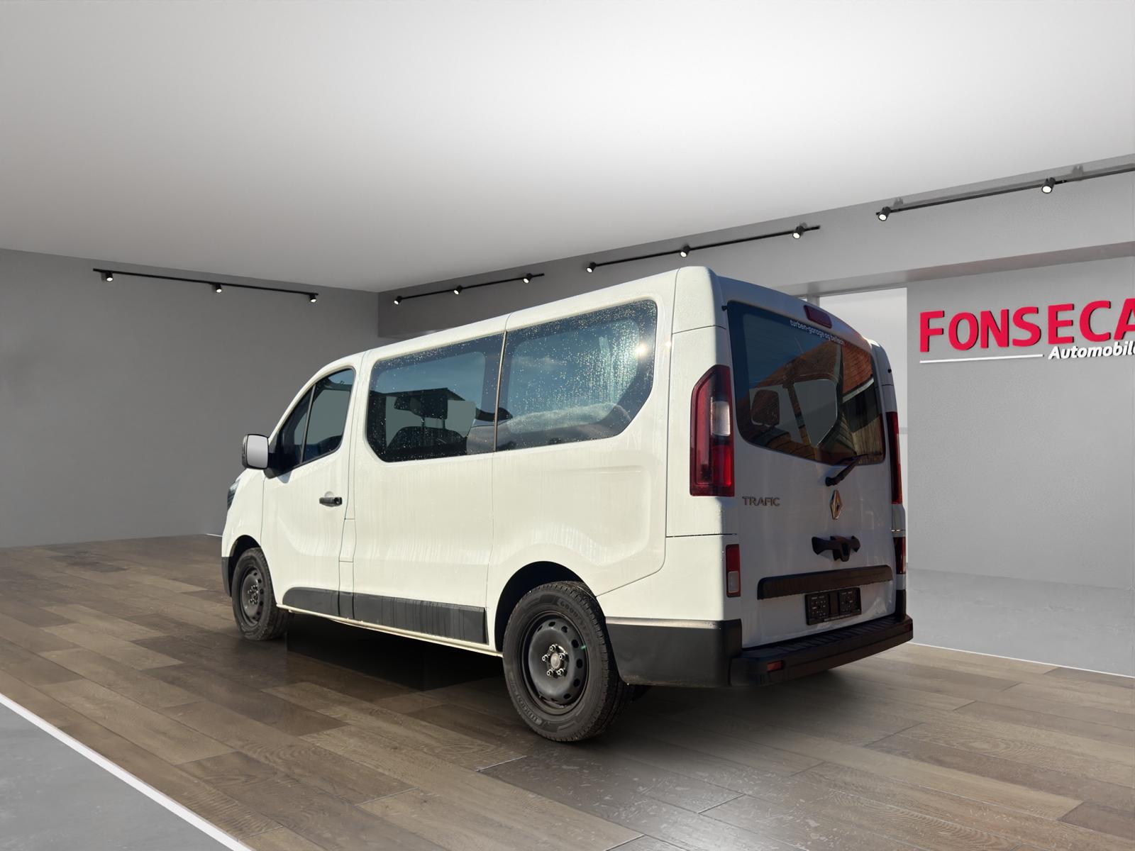 RENAULT Trafic Blue dCi 110 Passenger Equilibre-image-2