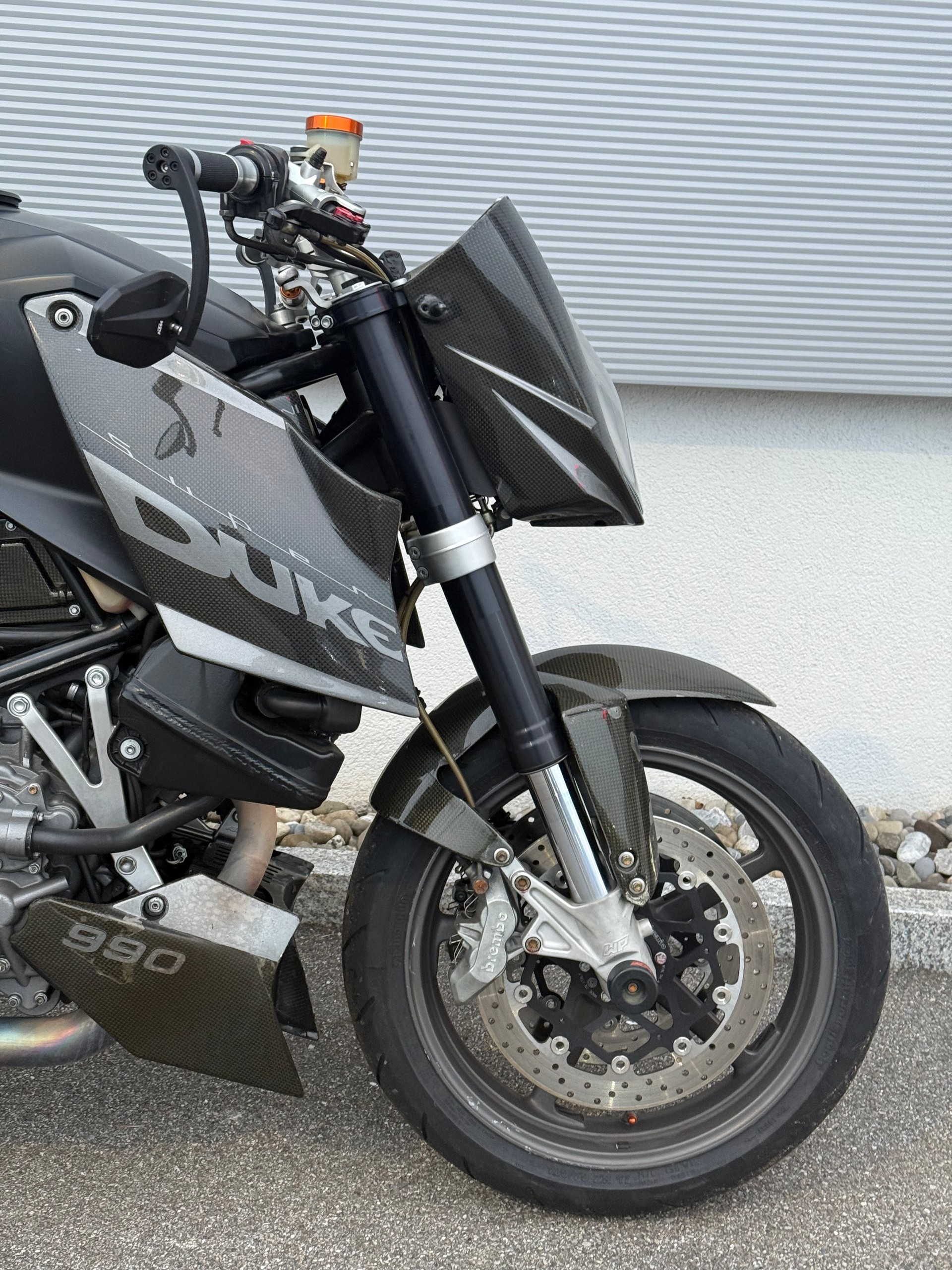 KTM 990 Super Duke-image-3