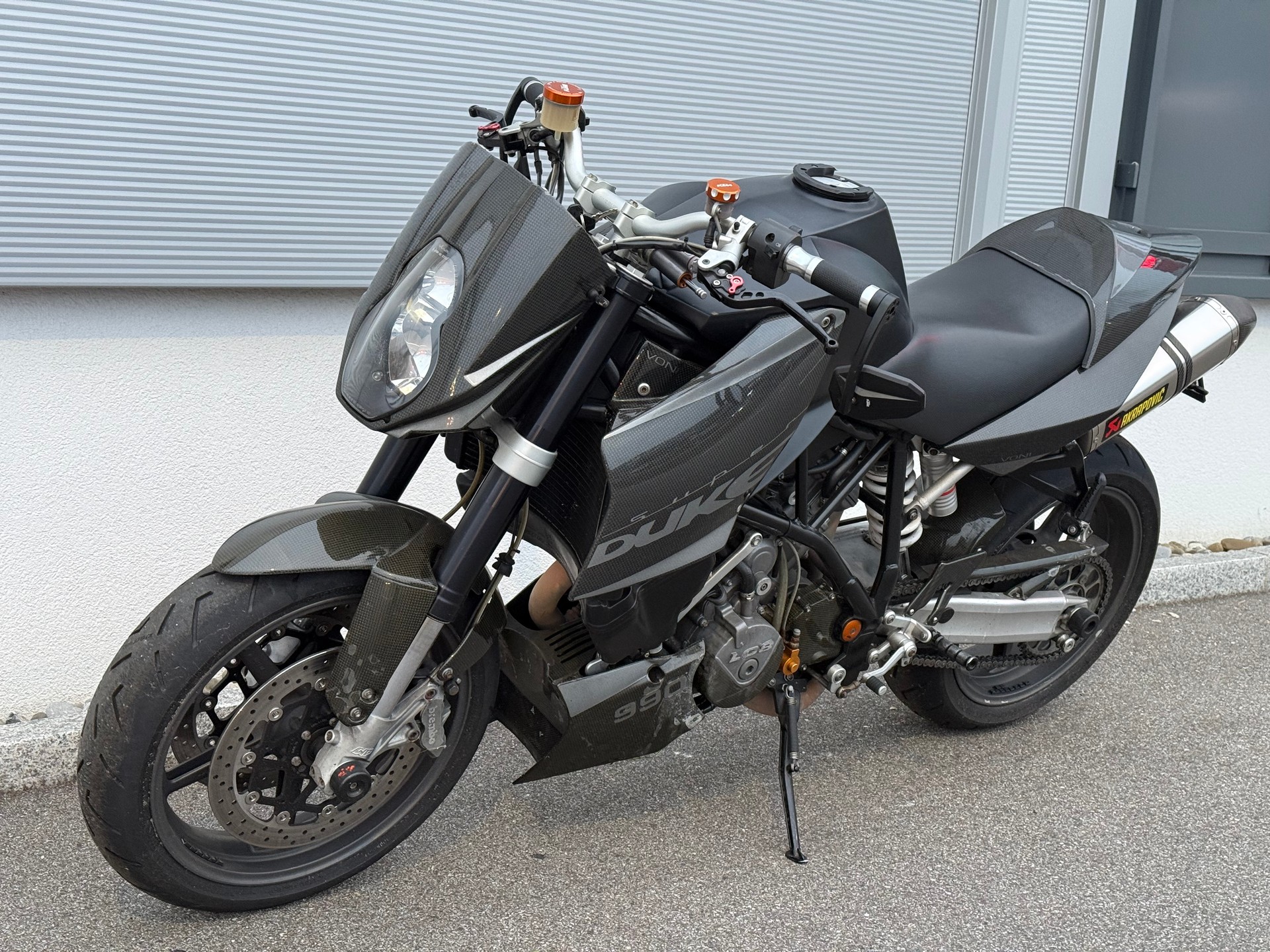 KTM 990 Super Duke-image-7