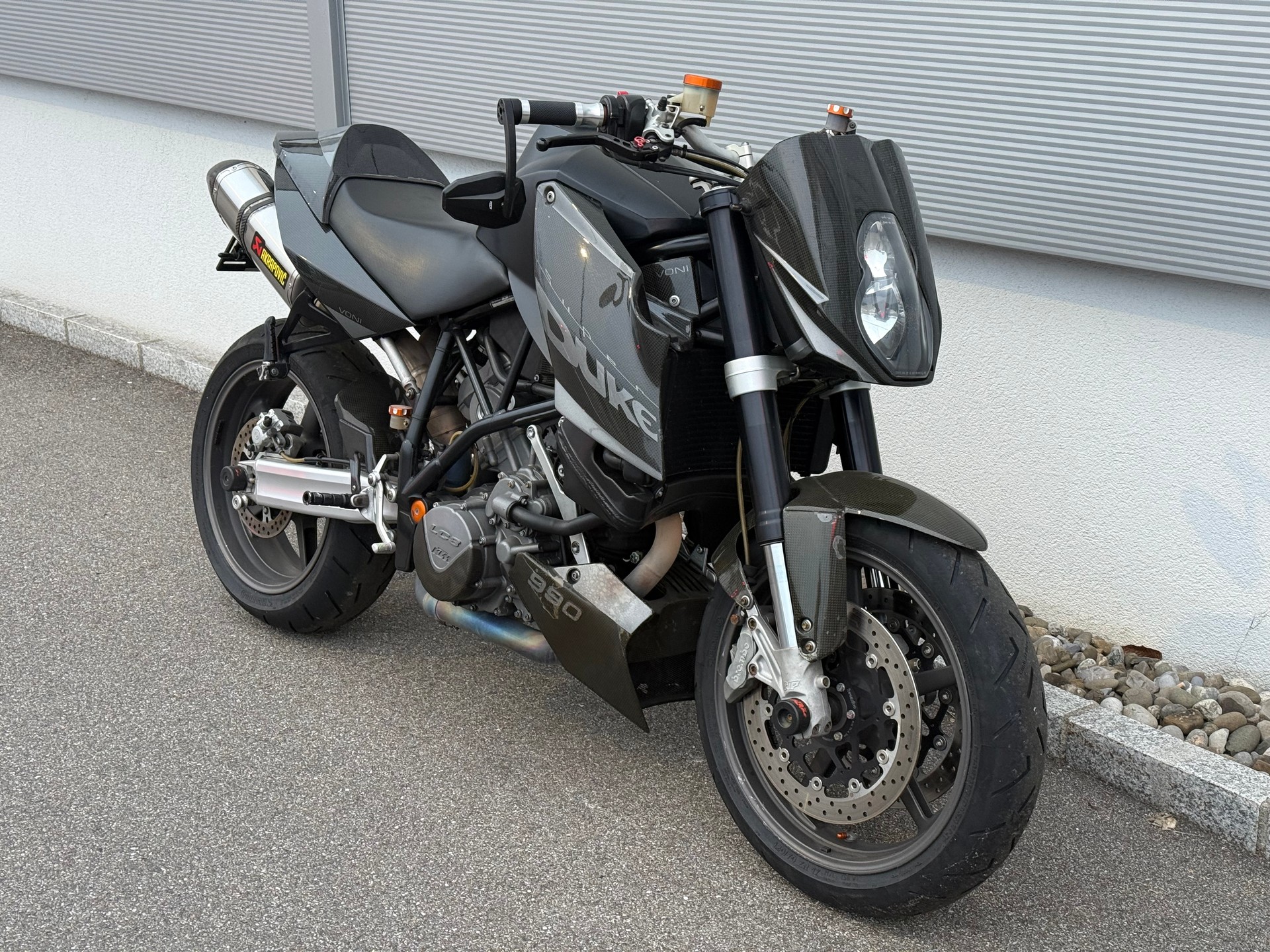 KTM 990 Super Duke-image-1