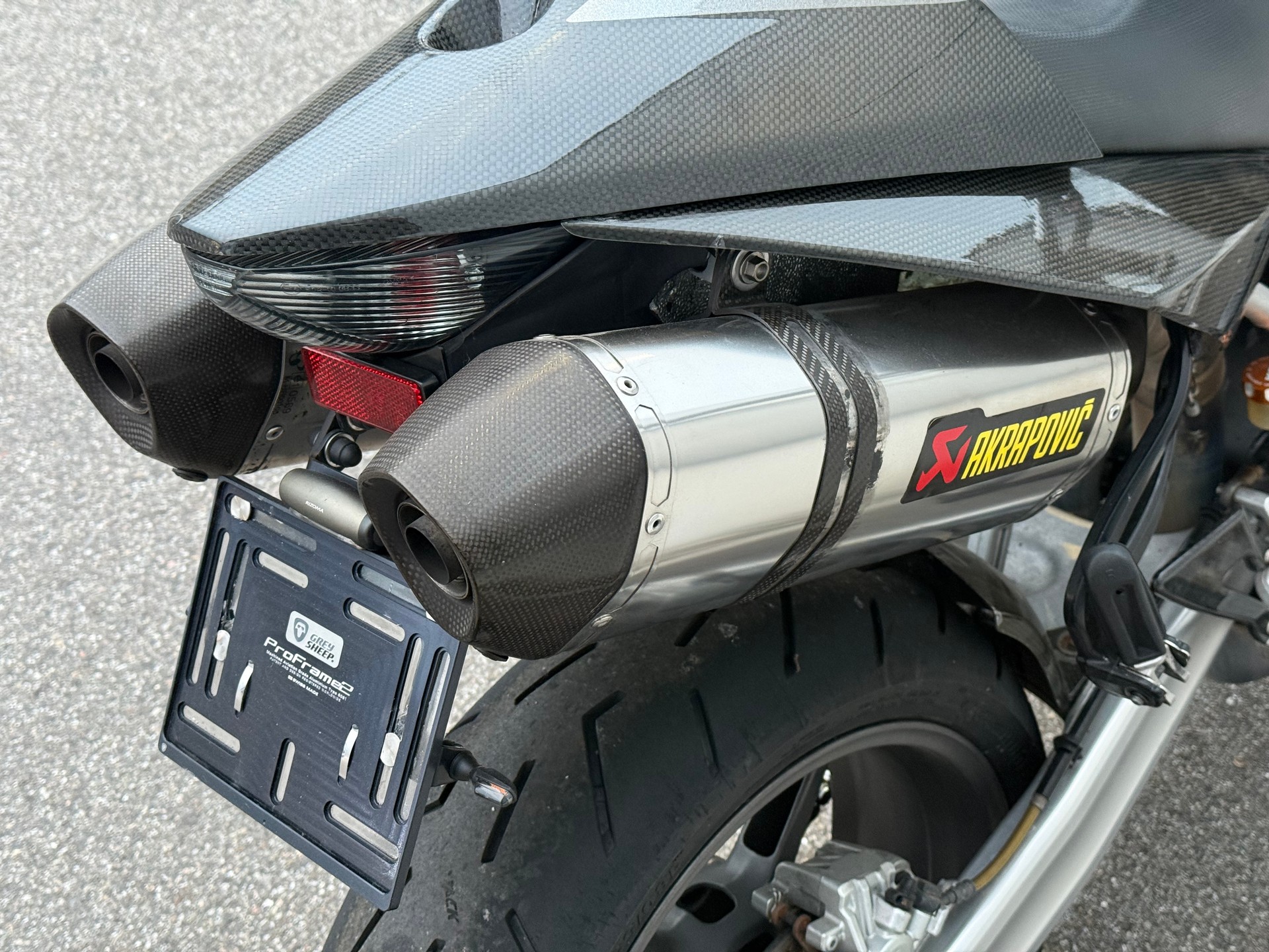 KTM 990 Super Duke-image-10