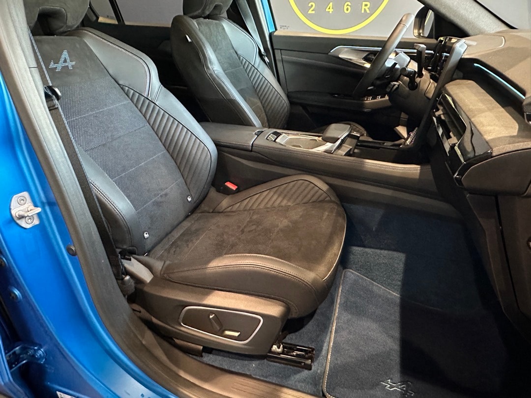 RENAULT Rafale 1.2 E-Tech Plug-in Hybrid 300 4x4 Atelier Alpine-image-21