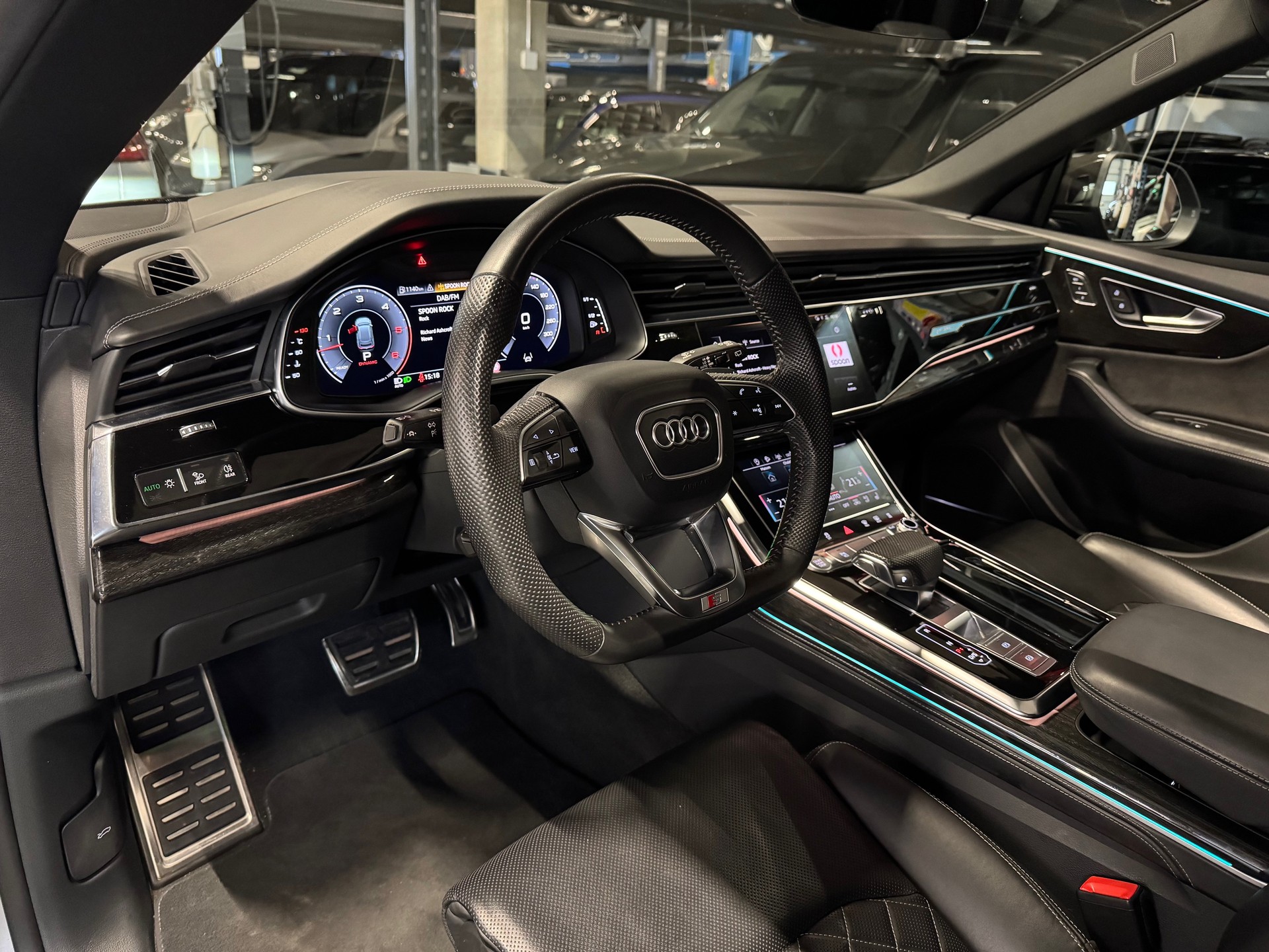 AUDI Q8 50 TDI quattro tiptronic S-Line-image-5