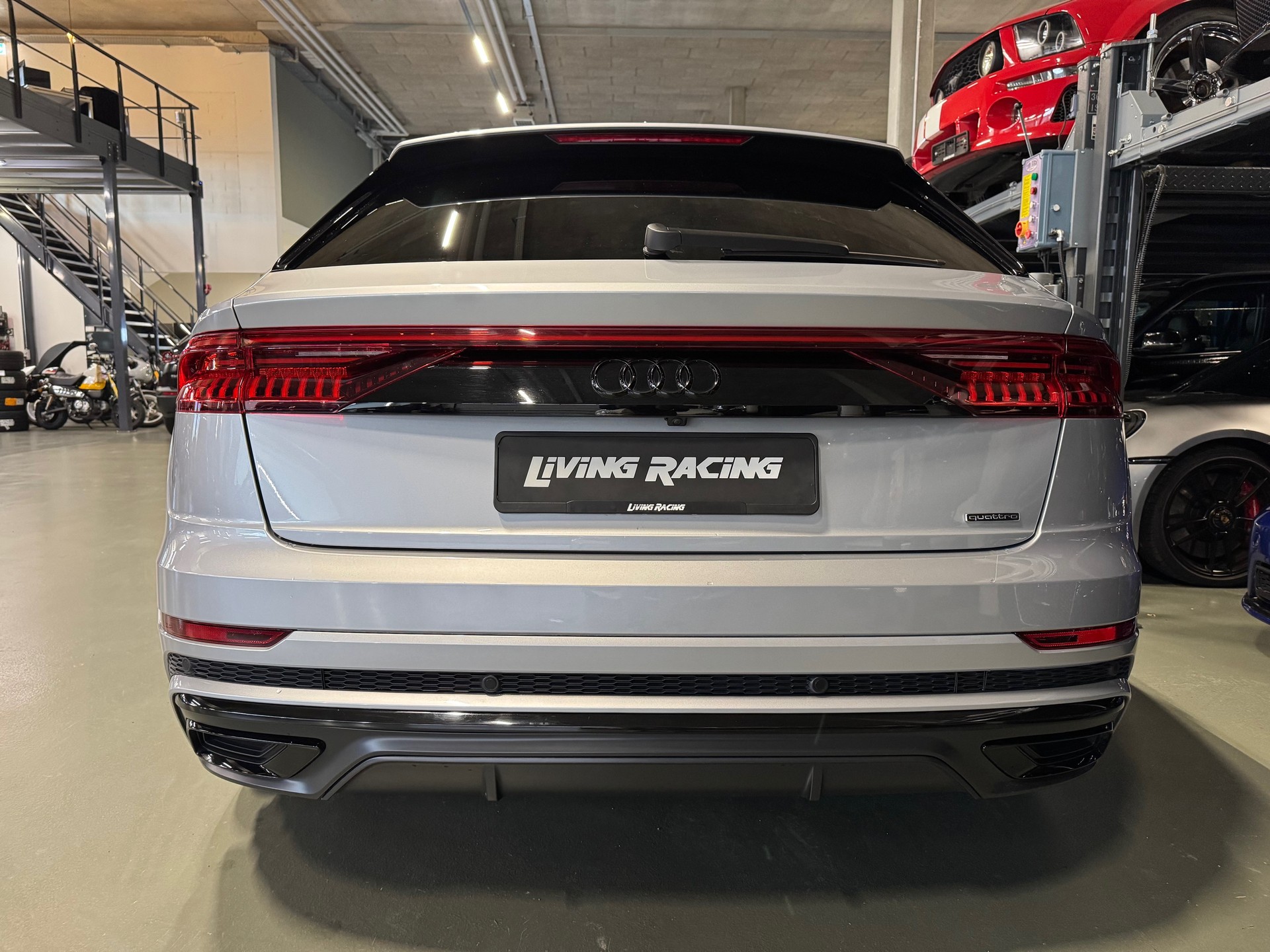AUDI Q8 50 TDI quattro tiptronic S-Line-image-3
