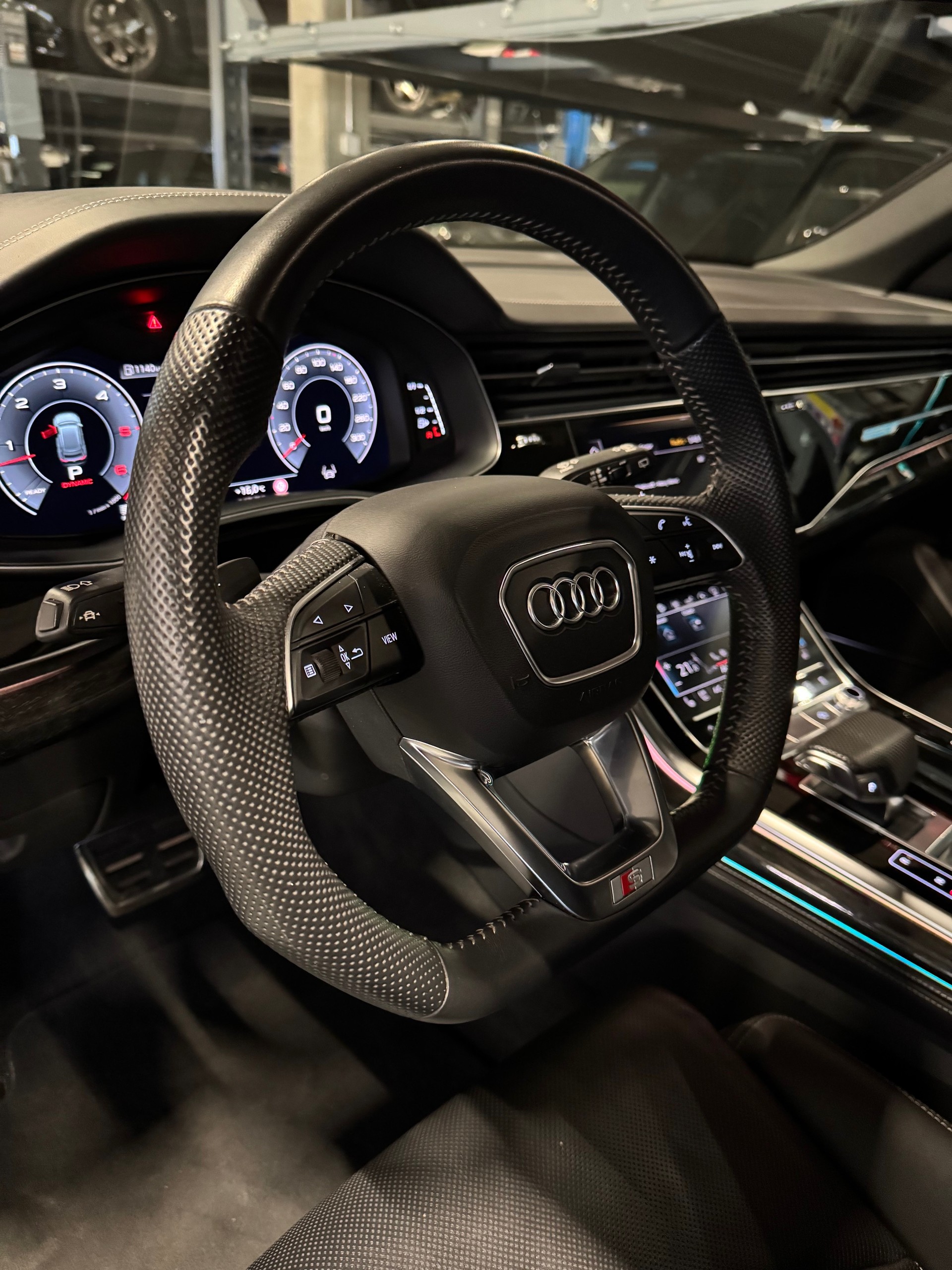 AUDI Q8 50 TDI quattro tiptronic S-Line-image-6