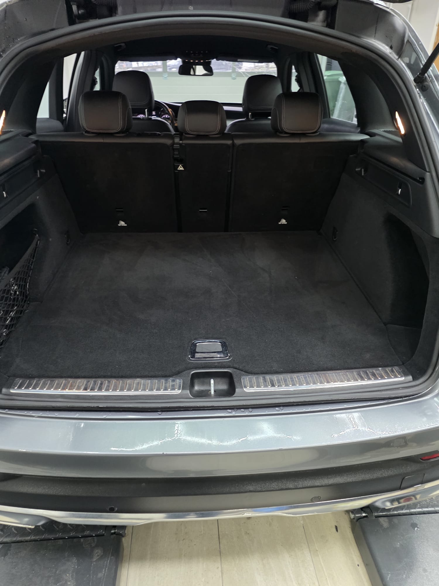 MERCEDES-BENZ GLC 250 Off-Road 4Matic 9G-Tronic-image-21