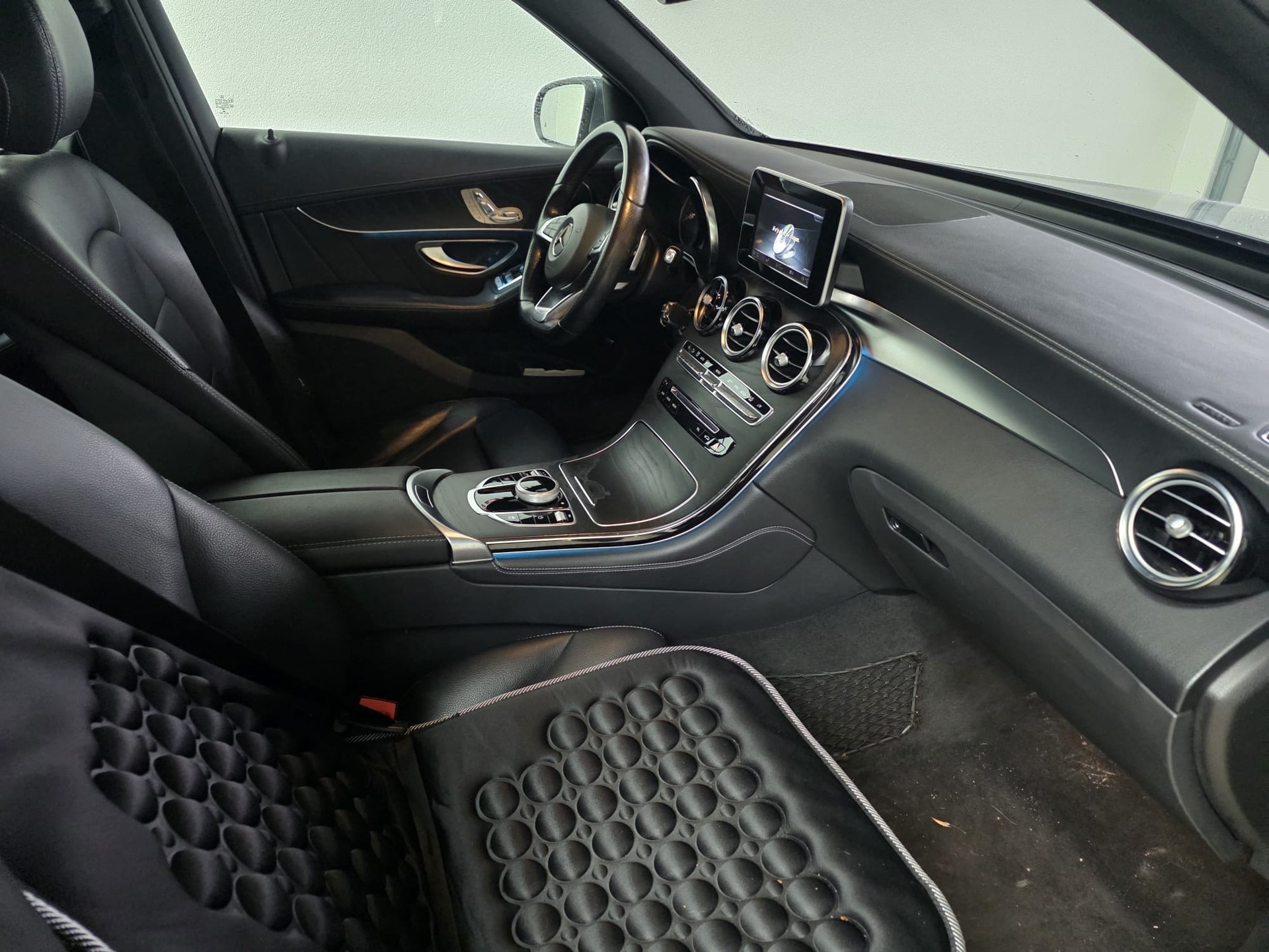 MERCEDES-BENZ GLC 250 Off-Road 4Matic 9G-Tronic-image-15