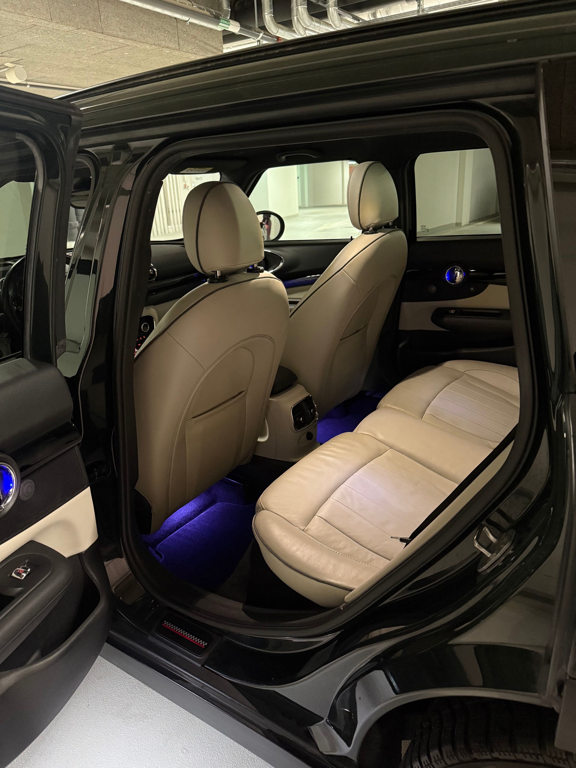 MINI Clubman Cooper John Cooper Works ALL4 Steptronic-image-10