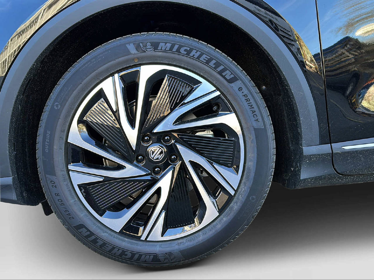 MG S6 EV 77 kWh Luxury 4WD-image-8