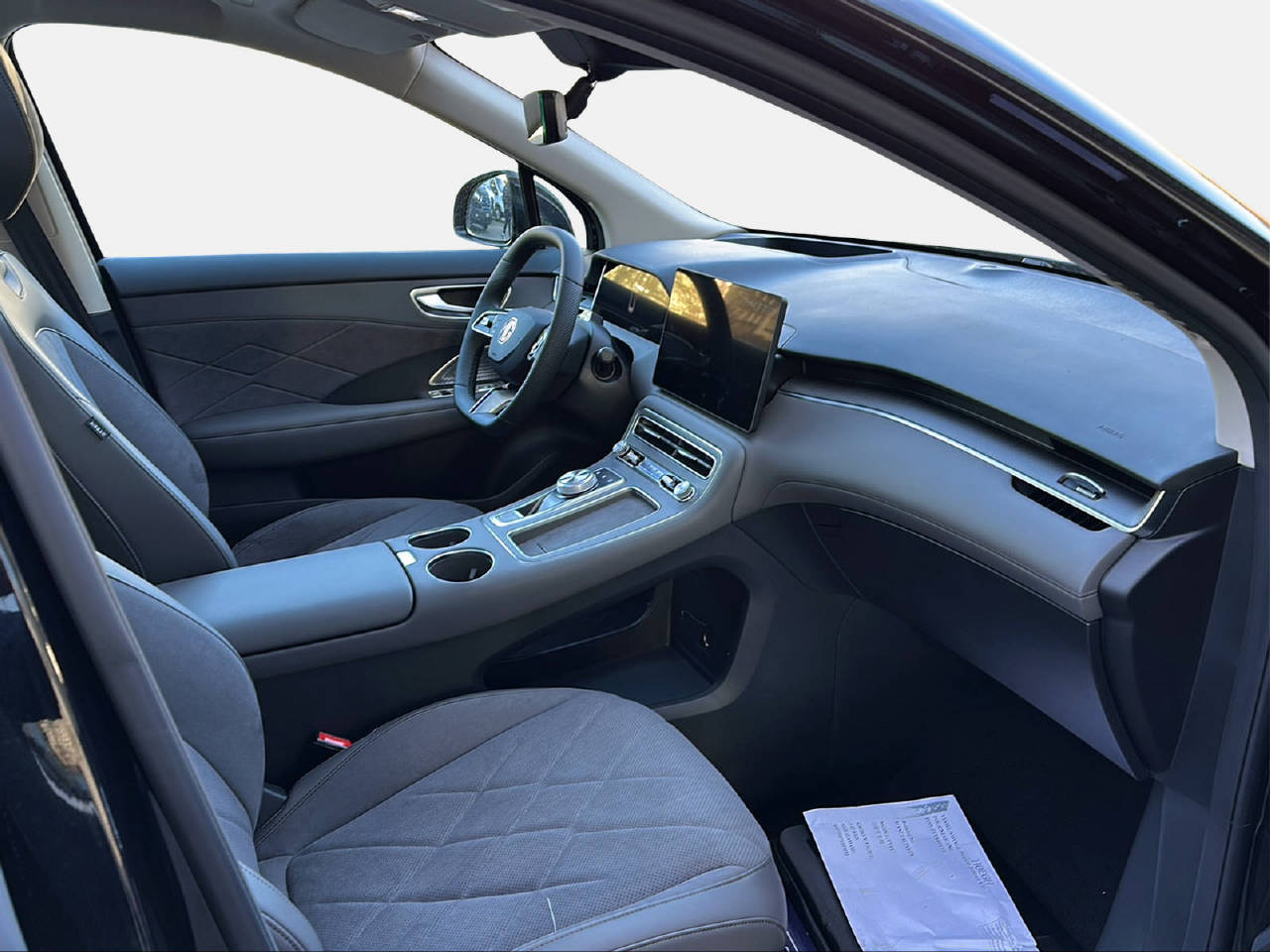 MG S6 EV 77 kWh Luxury 4WD-image-12