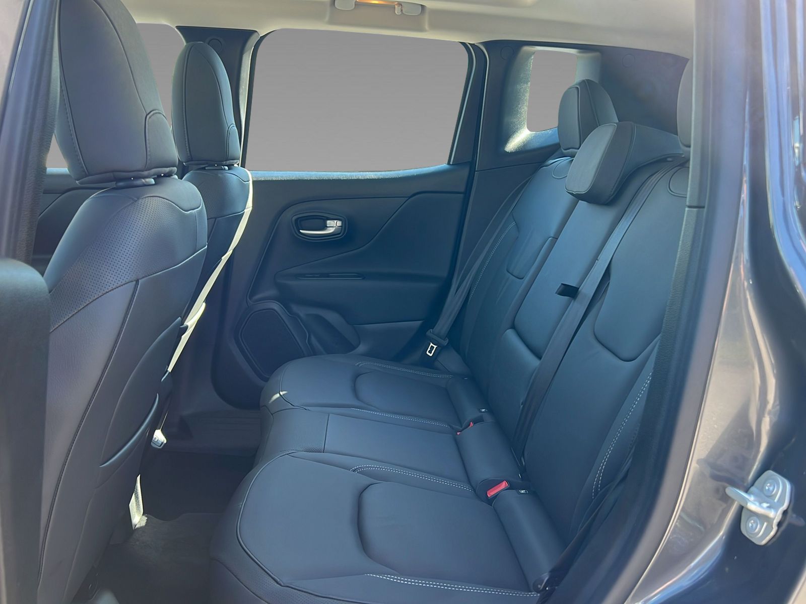 JEEP Renegade Summit 1.5 MHEV Sky Plus-image-13