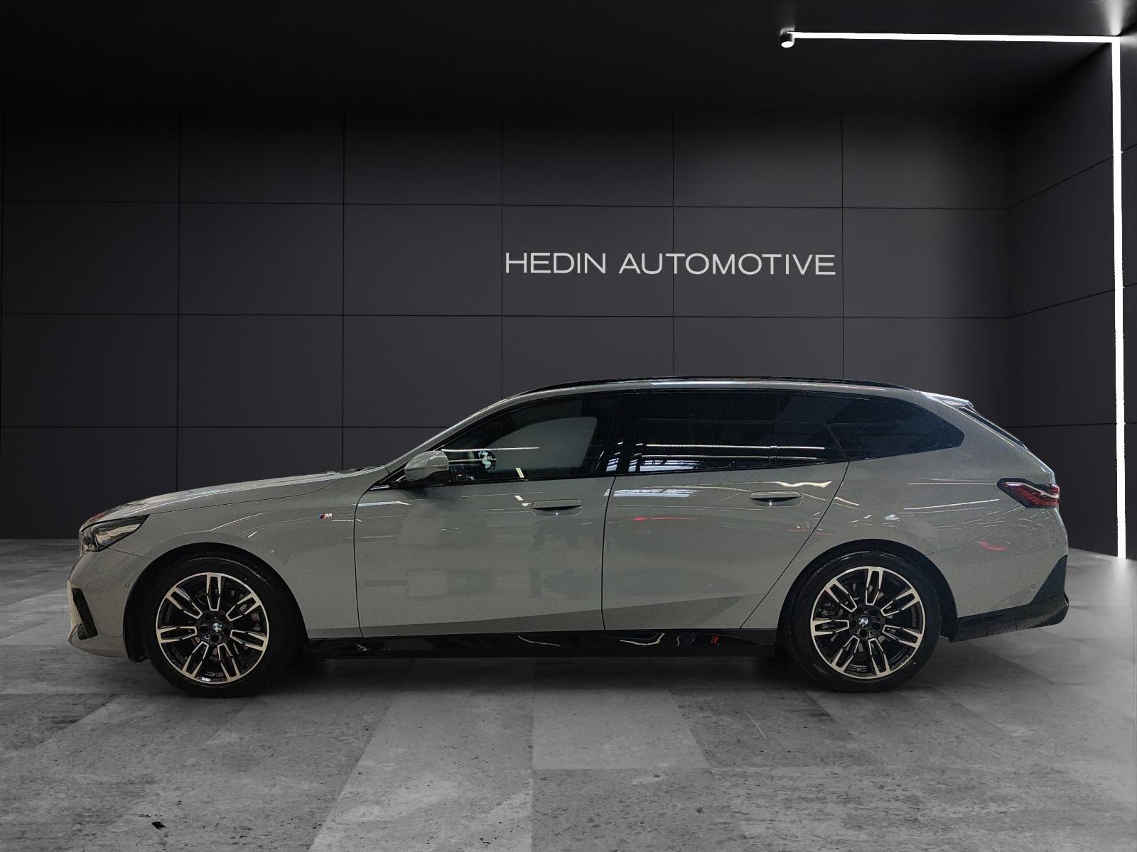 BMW 520d xDrive Touring-showroom-element-3