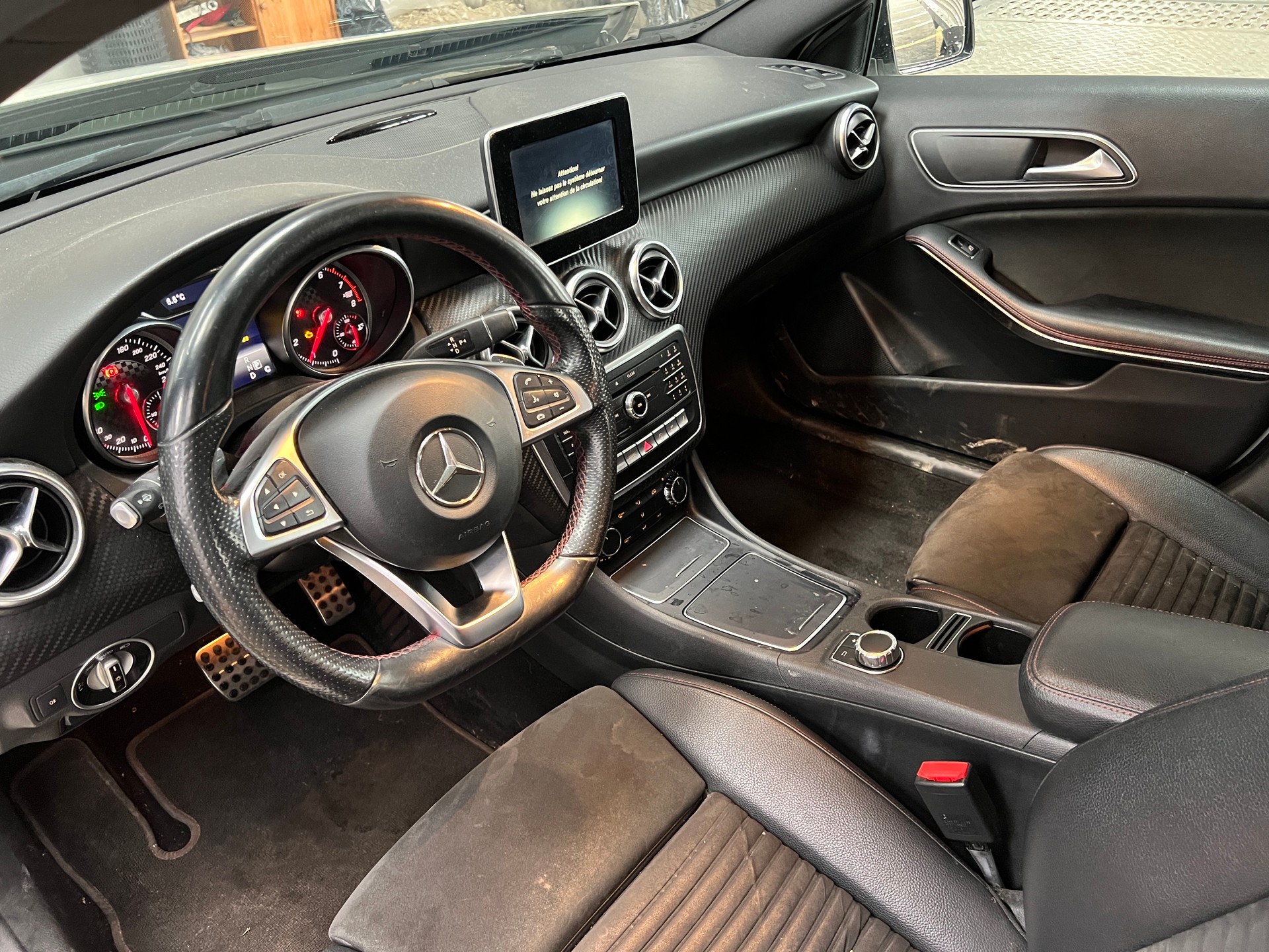 MERCEDES-BENZ AMG line-image-9