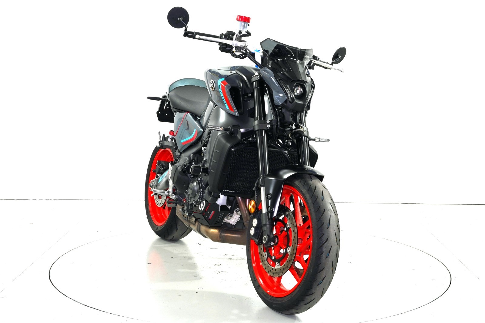 YAMAHA MT-09-image-1
