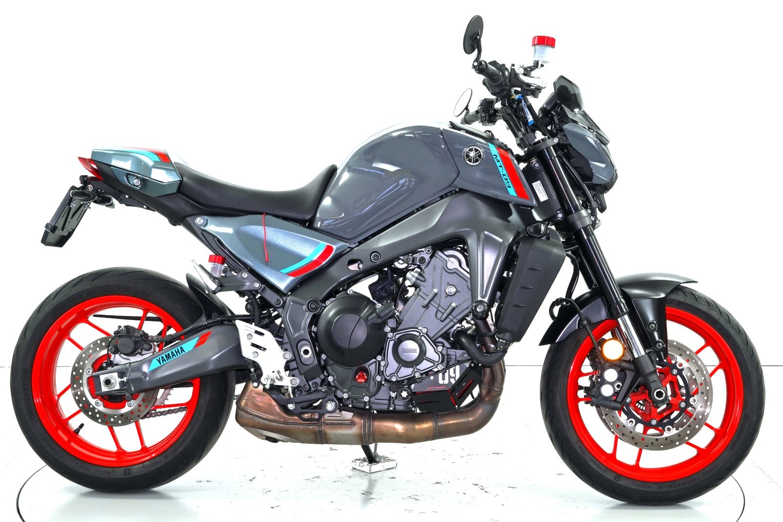 YAMAHA MT-09-image-3