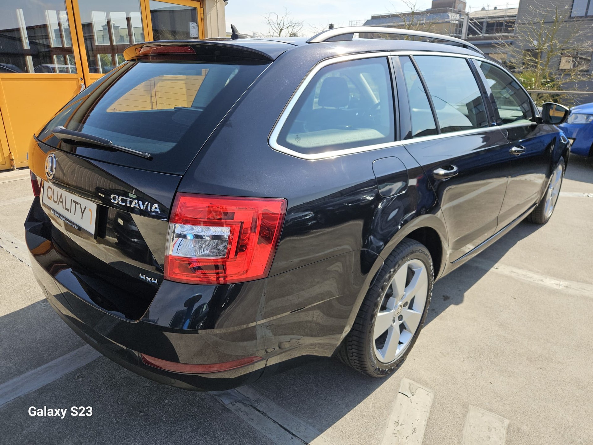 SKODA Octavia Combi 2.0 TDI Style 4x4-showroom-element-3