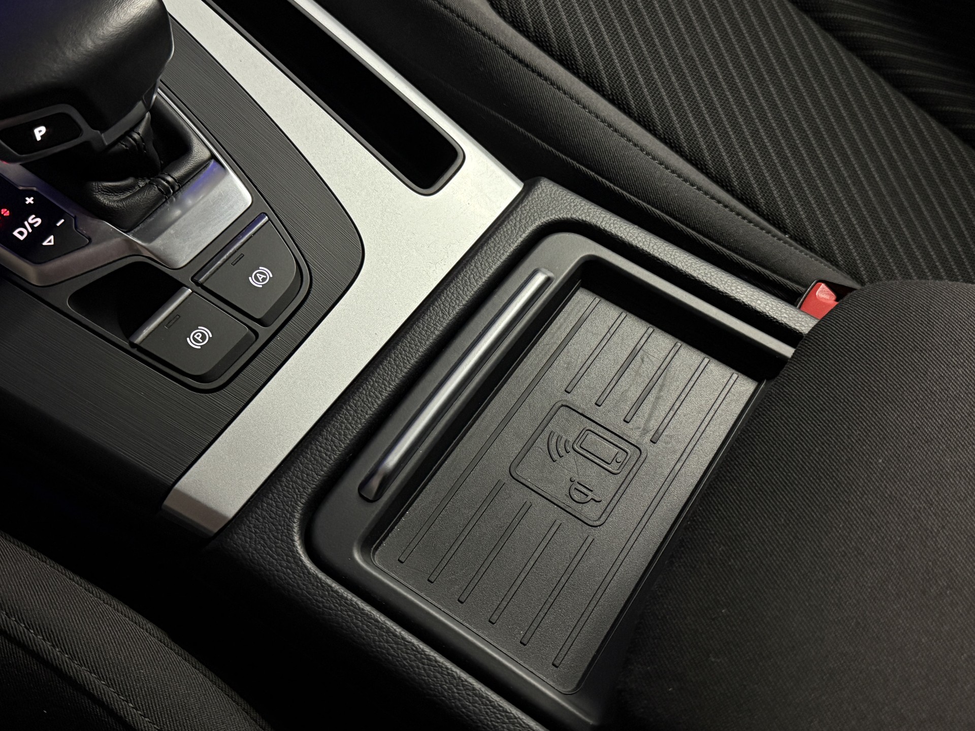 AUDI Q5 2.0 TDI quattro S-tronic-image-20
