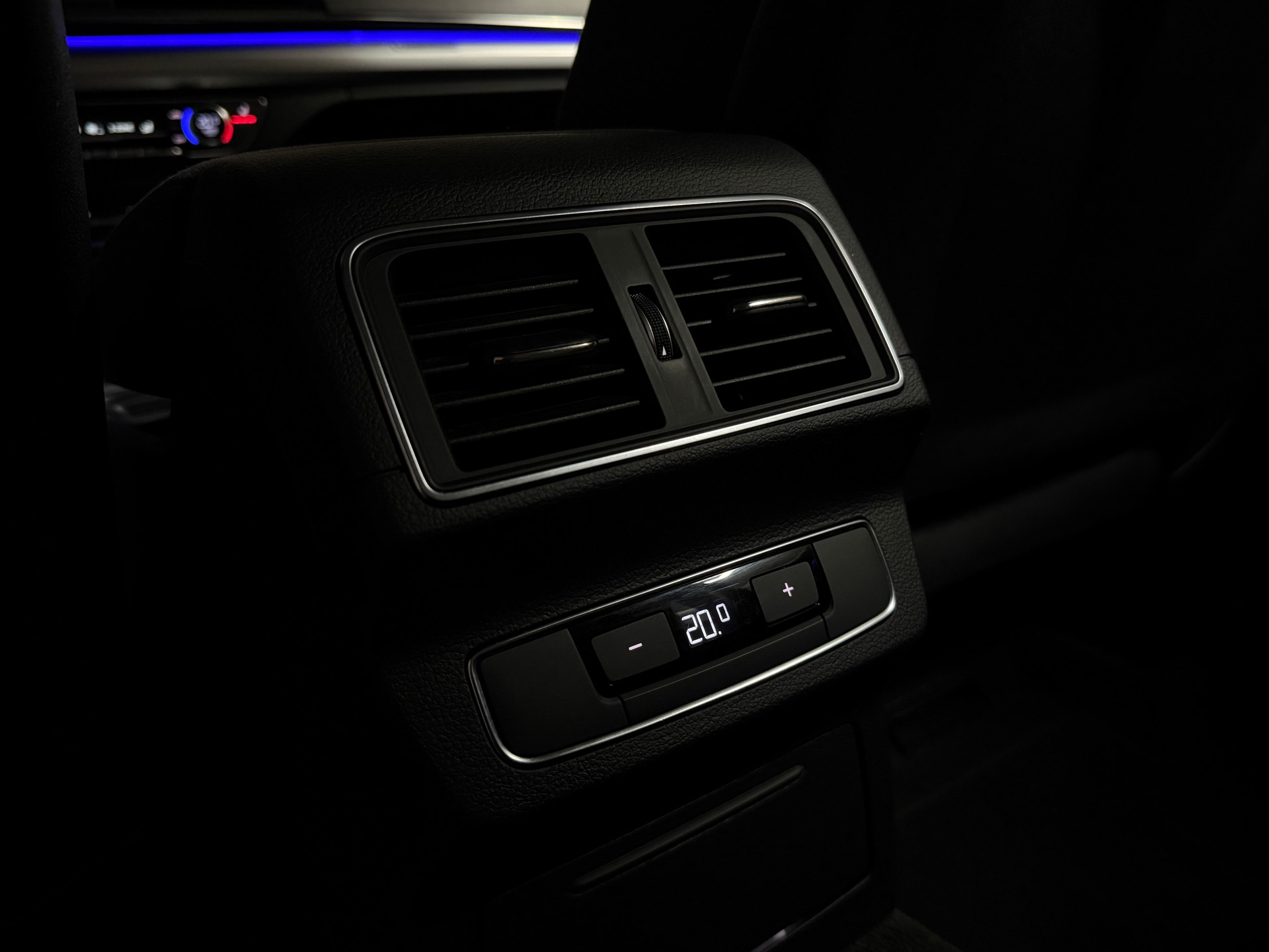 AUDI Q5 2.0 TDI quattro S-tronic-image-17