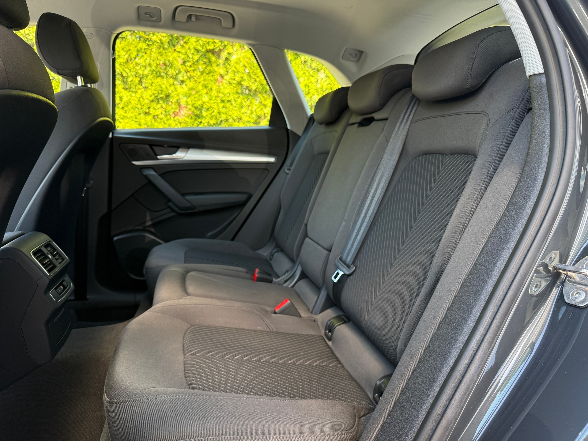 AUDI Q5 2.0 TDI quattro S-tronic-image-16