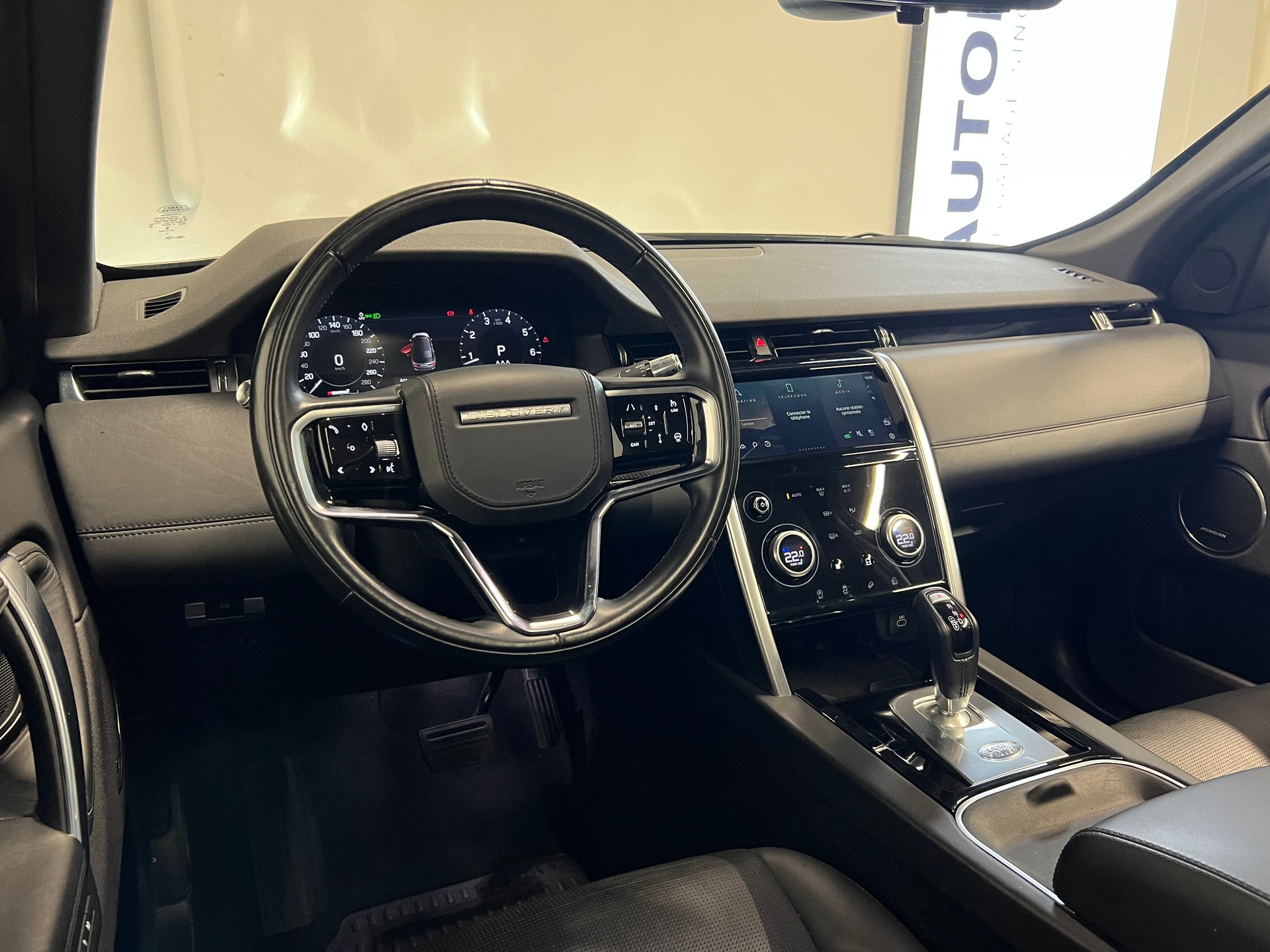 LAND ROVER Discovery Sport 2.0 Si4 250 HSE-showroom-element-2
