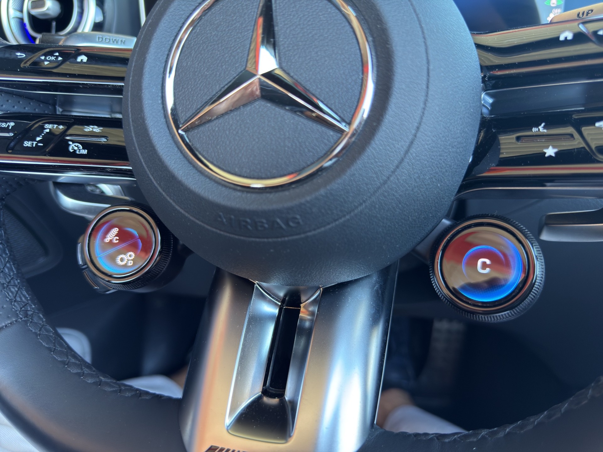 MERCEDES-BENZ CLE 53 AMG 4matic+ Cabriolet AHK-image-36