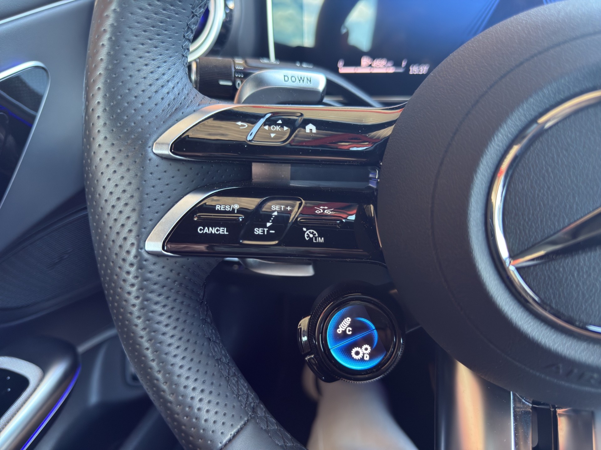 MERCEDES-BENZ CLE 53 AMG 4matic+ Cabriolet AHK-image-60