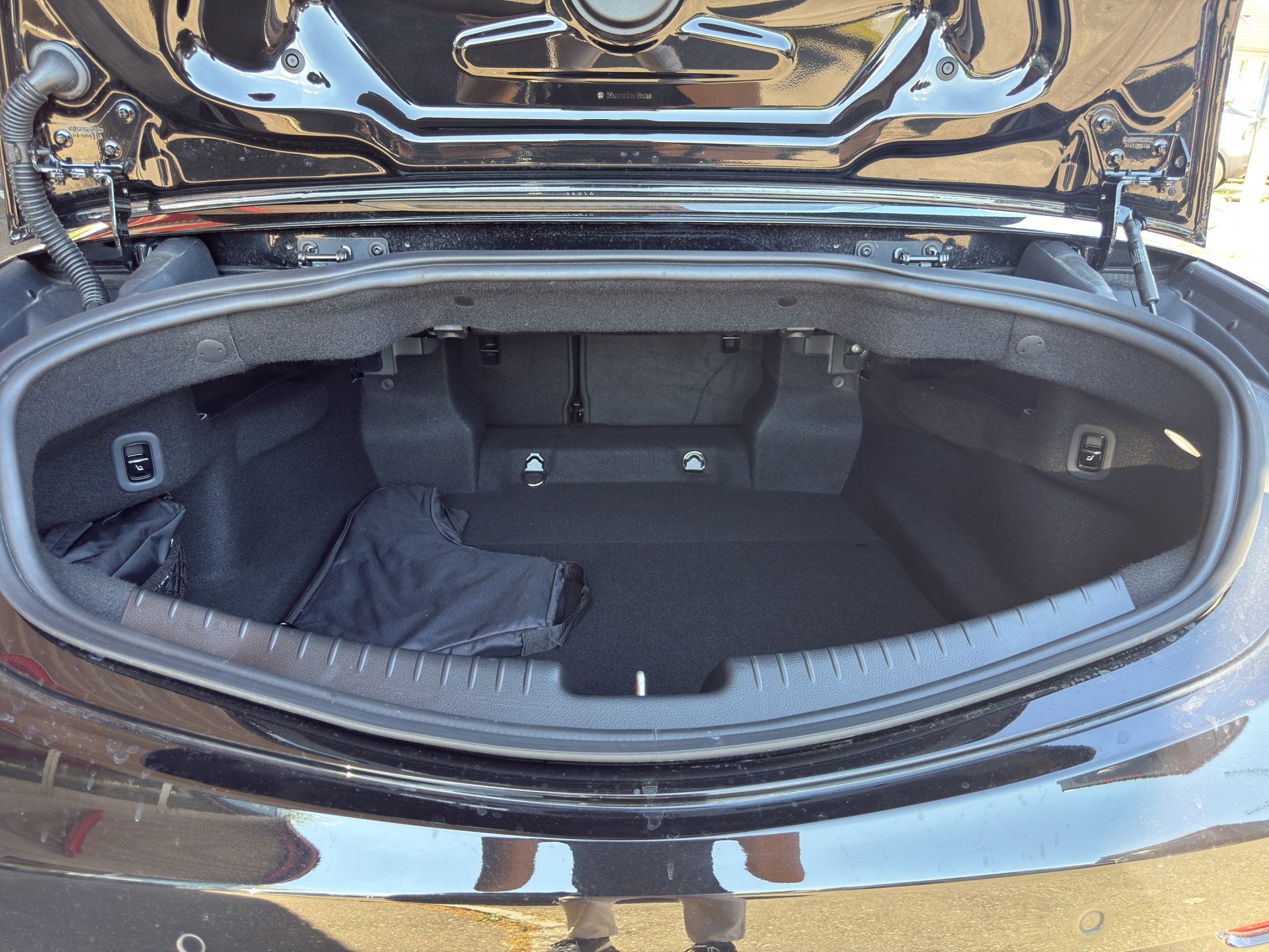 MERCEDES-BENZ CLE 53 AMG 4matic+ Cabriolet AHK-image-51