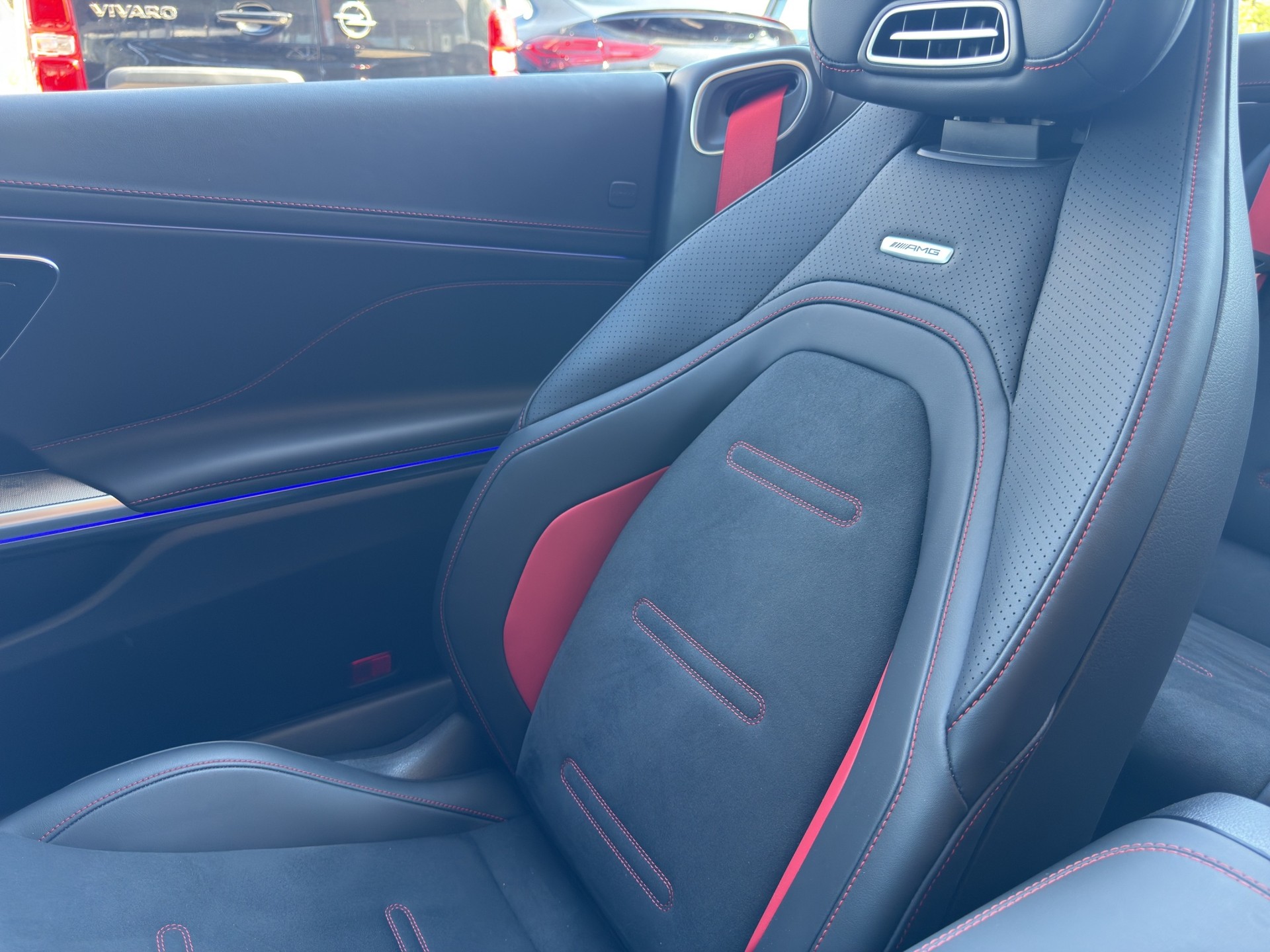 MERCEDES-BENZ CLE 53 AMG 4matic+ Cabriolet AHK-image-39