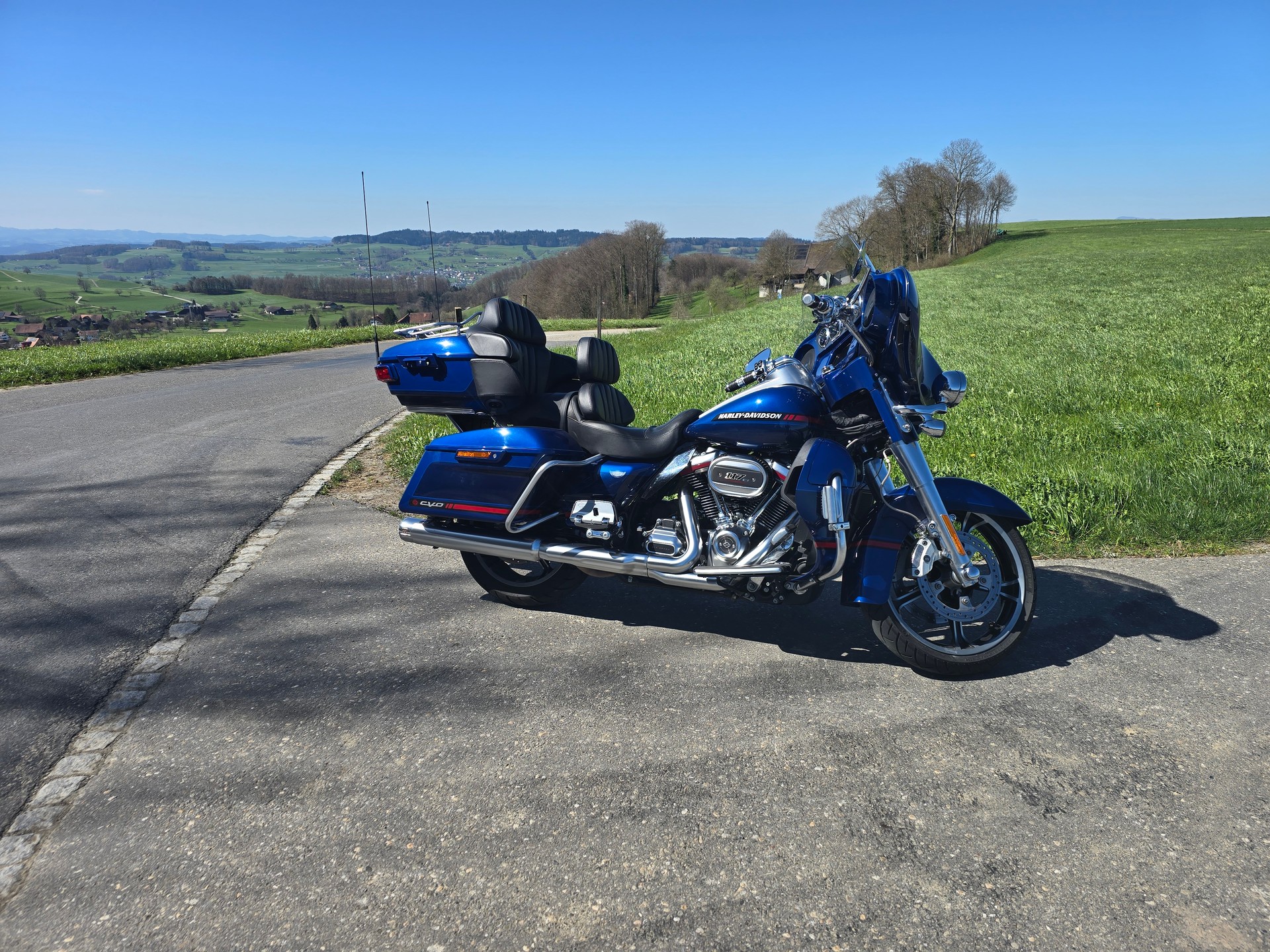 HARLEY-DAVIDSON FLHTKSE Electra Glide Ultra Limited 117 CVO