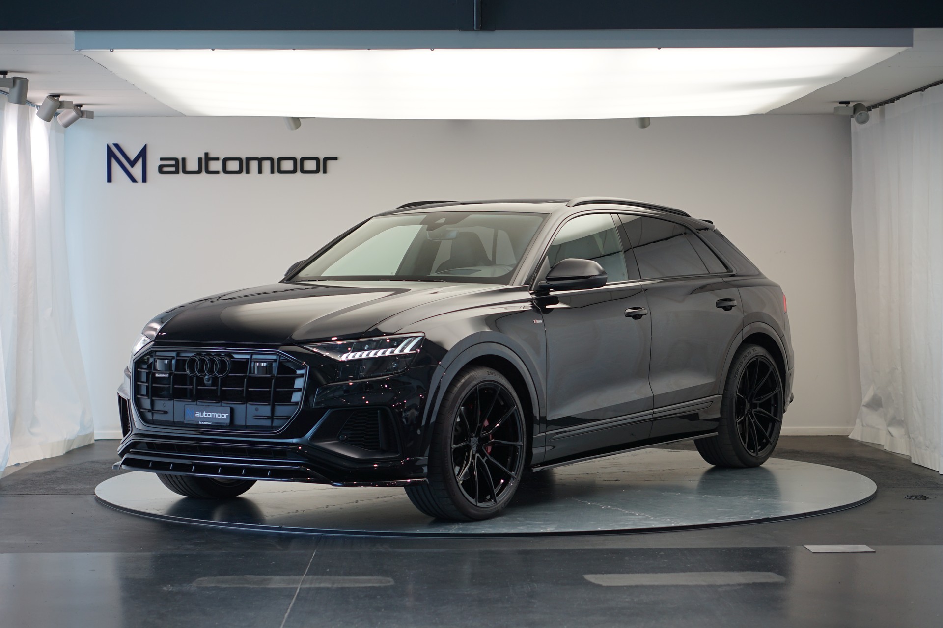AUDI Q8 50 TDI quattro tiptronic *Maxton Kit* *Forged Alufelgen*