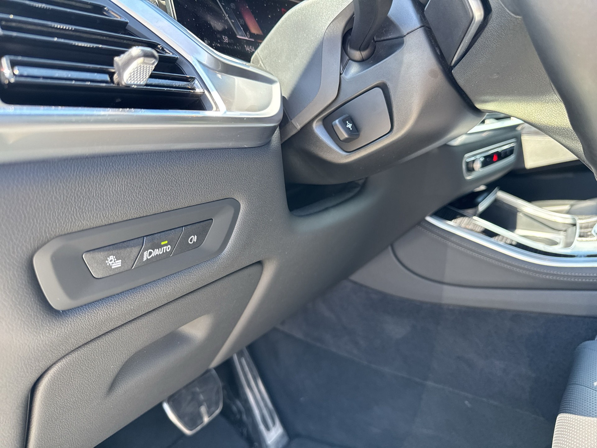 BMW X5 xDrive 48V 30d M Sport Steptronic-image-25