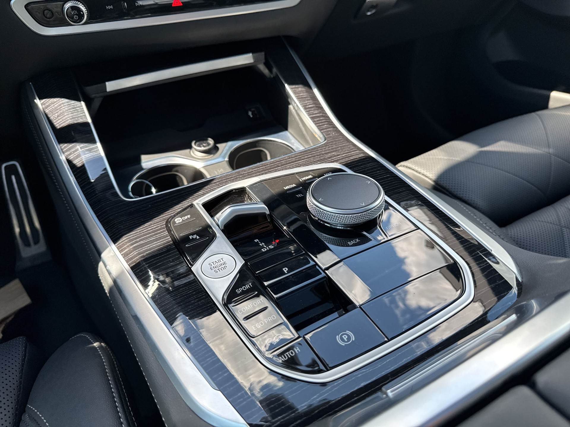 BMW X5 xDrive 48V 30d M Sport Steptronic-image-18