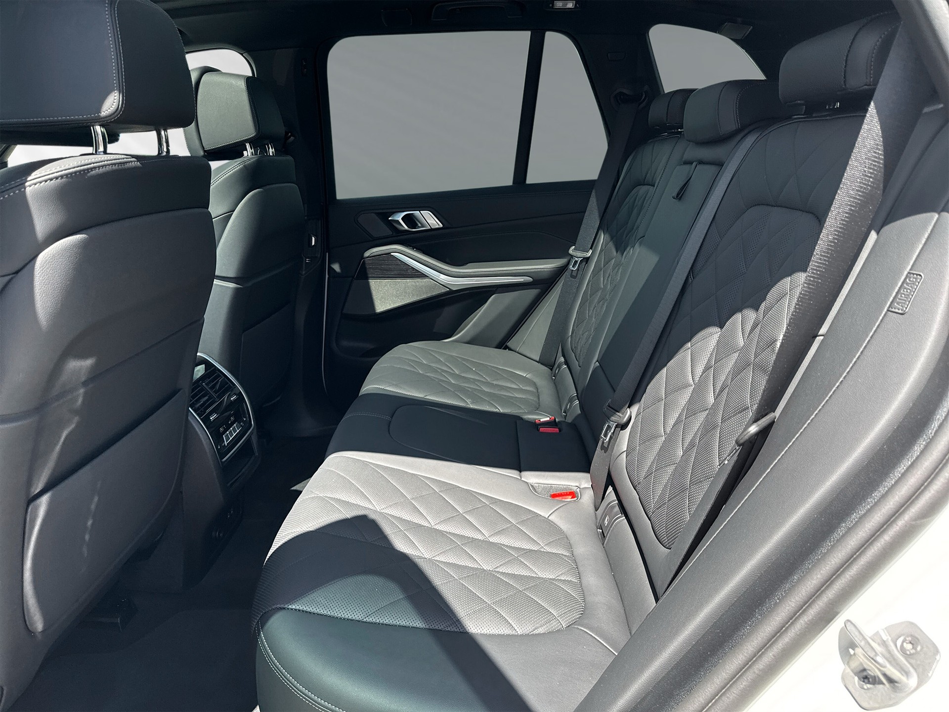 BMW X5 xDrive 48V 30d M Sport Steptronic-image-13