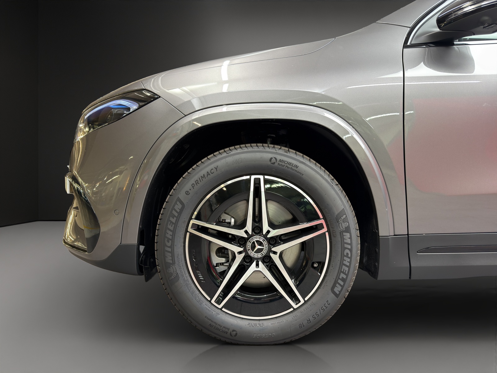 MERCEDES-BENZ EQA 350 4MATIC "Excellence Edition"-image-5
